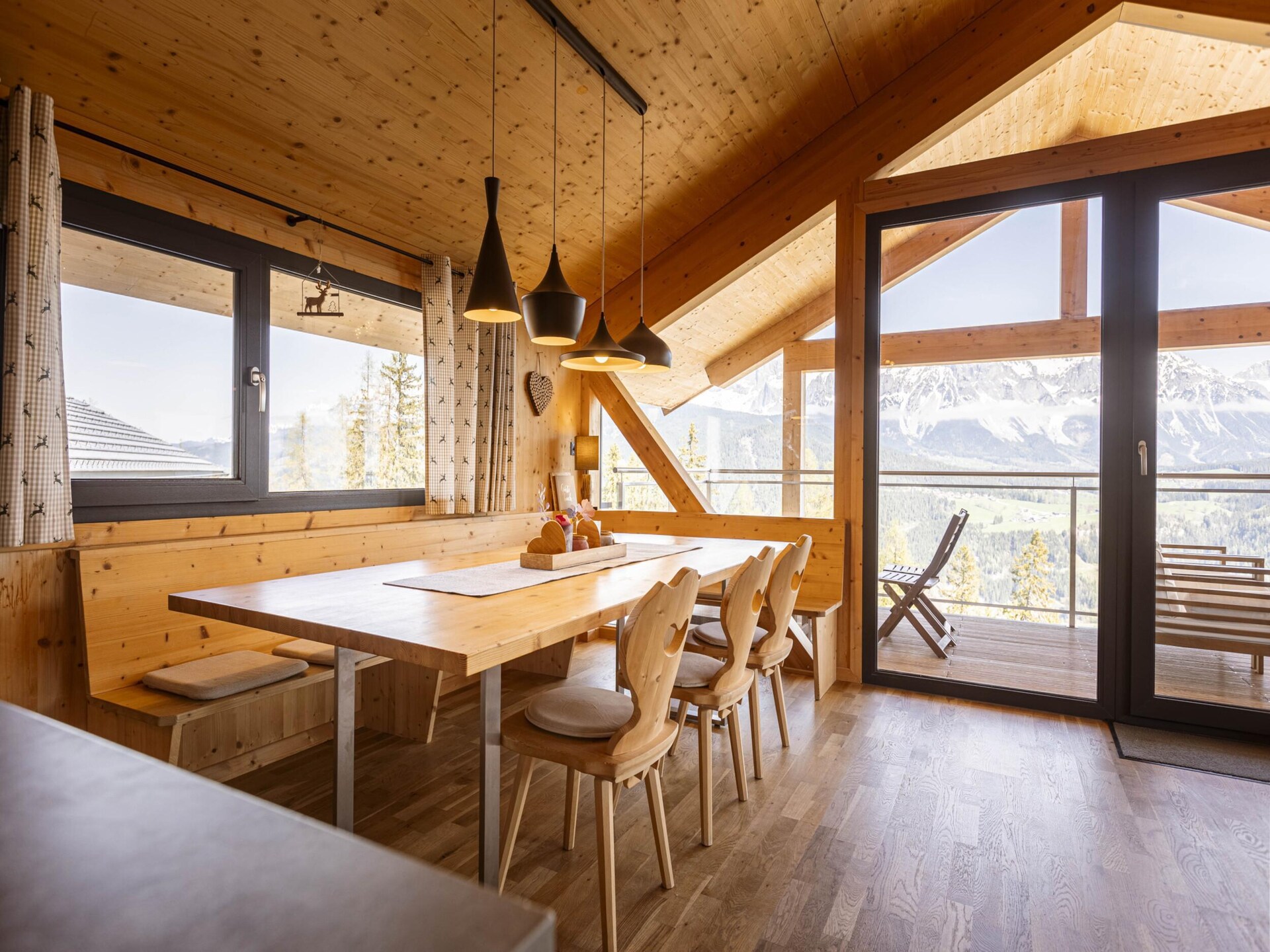 Luxe chalet direct aan de piste met sauna en Dachstein uitzicht - foto 3