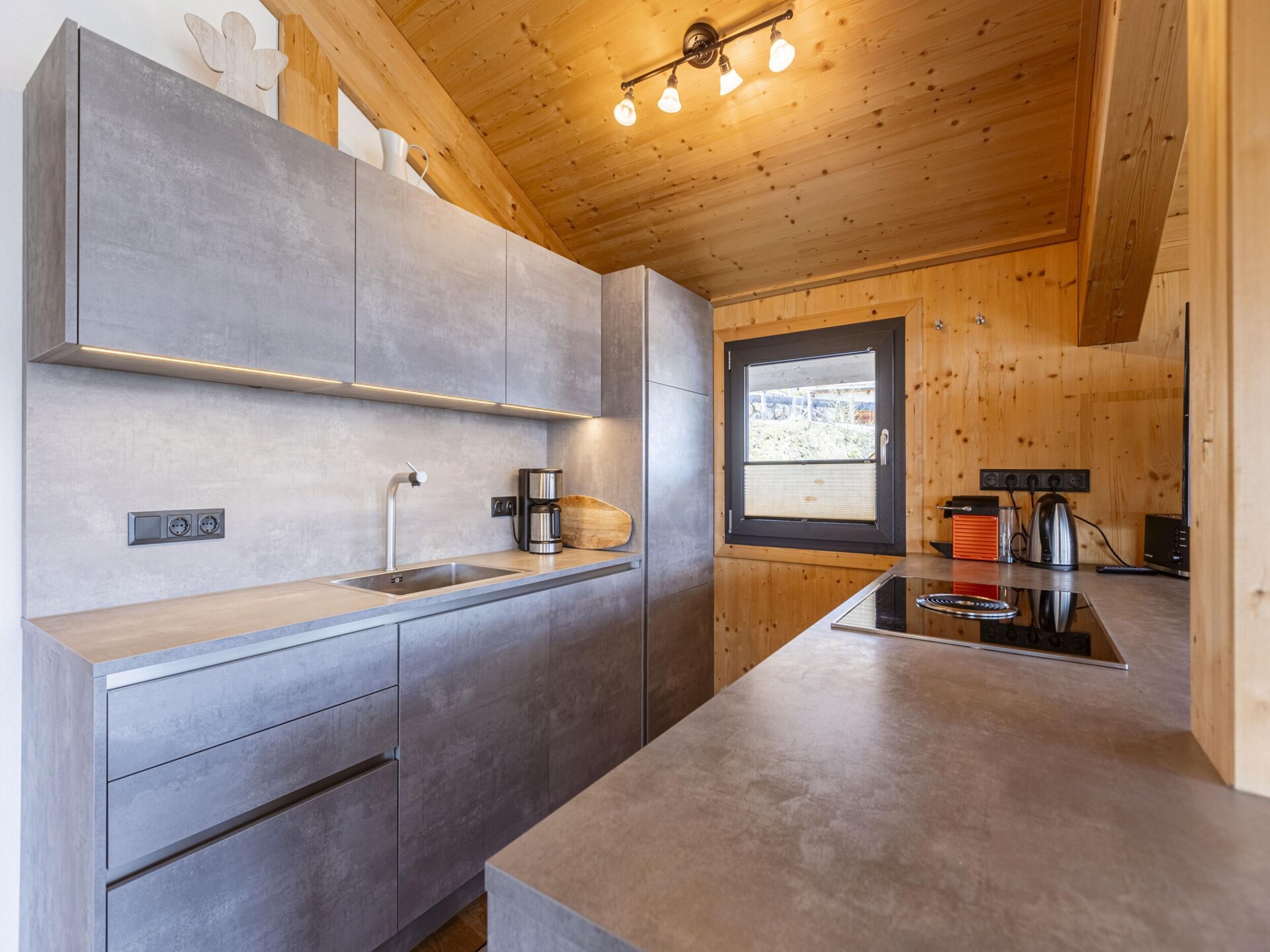 Luxe chalet direct aan de piste met sauna en Dachstein uitzicht - foto 11