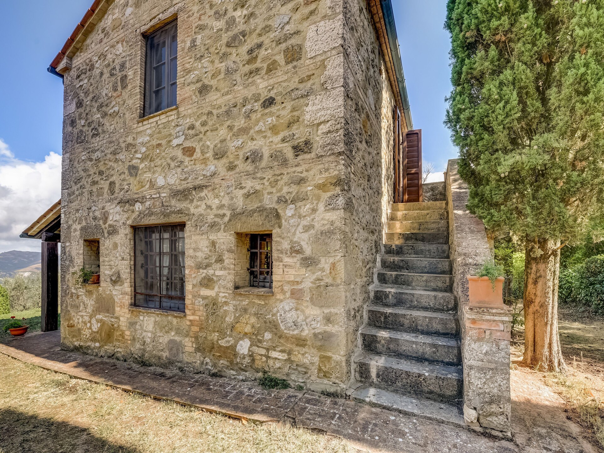 Sfeervolle villa met privézwembad en uitzicht op de Toscaanse heuvels - foto 11