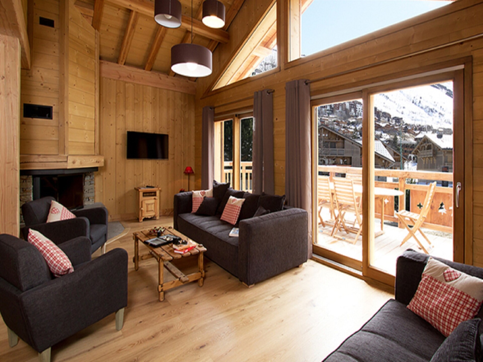 Authentiek chalet voor 14 personen direct aan de piste in Les Deux Alpes - foto 2