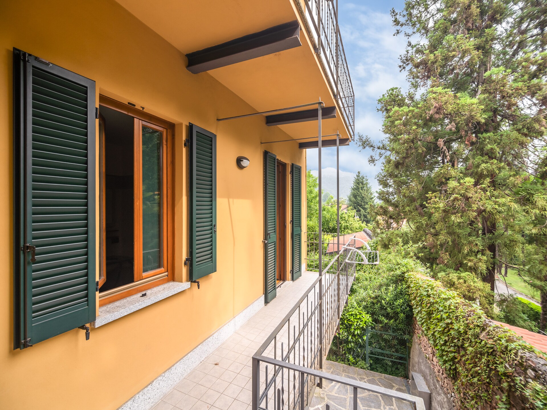 Centraal gelegen ruim appartement in Meina voor 6 personen - foto 23