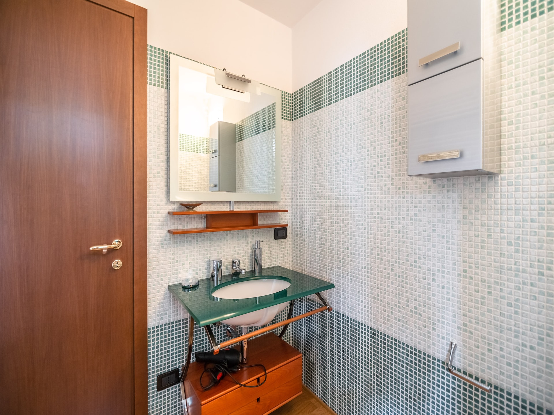 Centraal gelegen ruim appartement in Meina voor 6 personen - foto 19