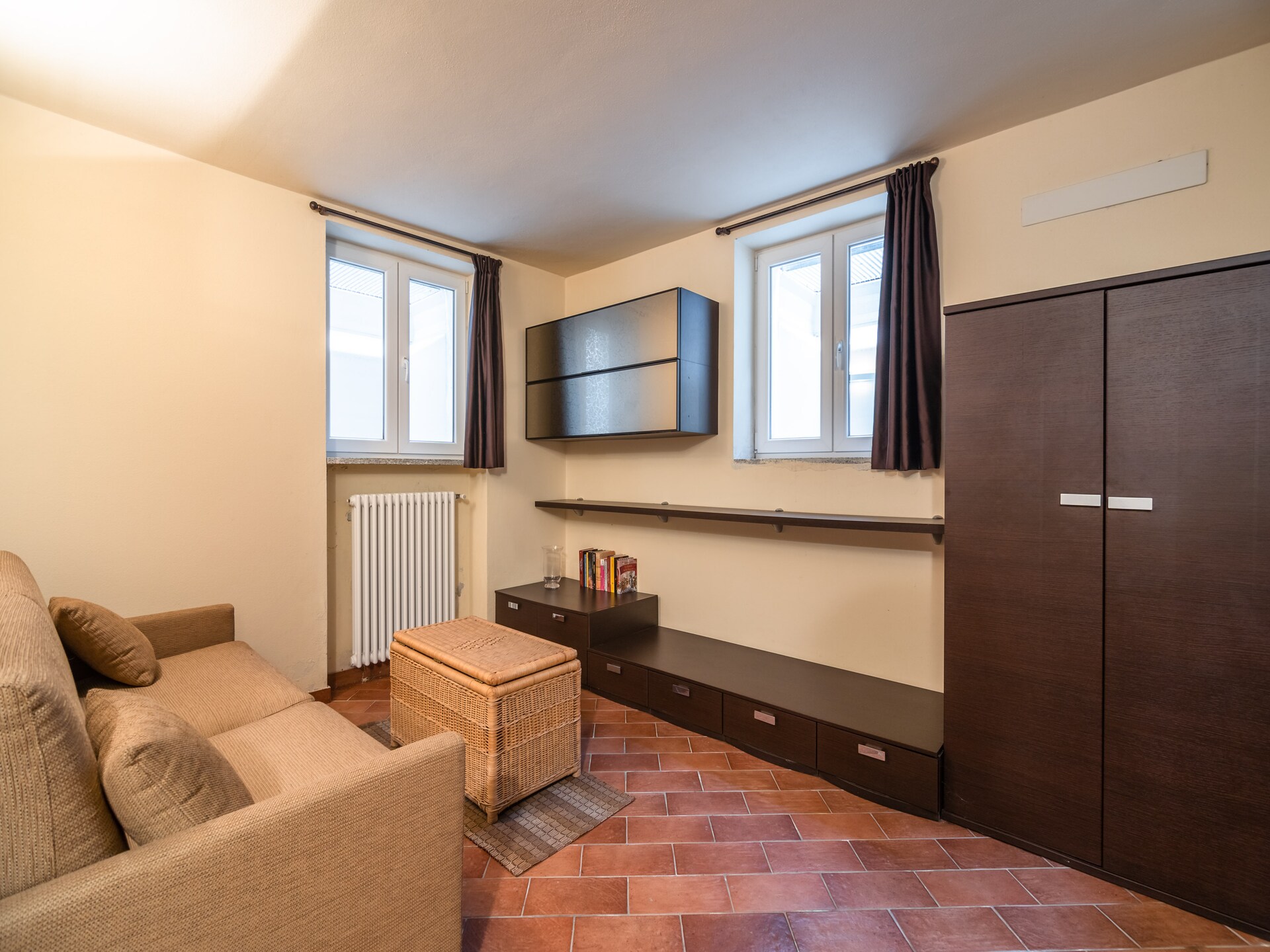 Centraal gelegen ruim appartement in Meina voor 6 personen - foto 7