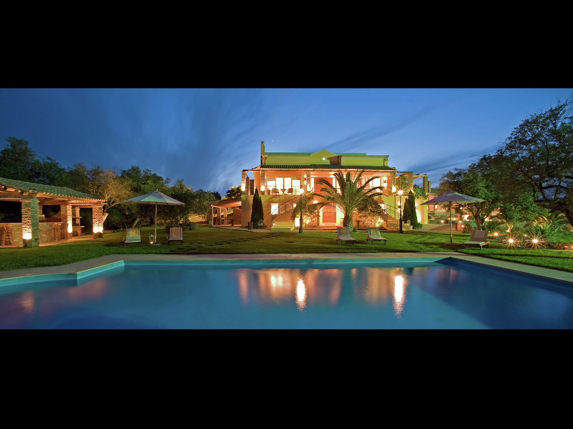 Exclusieve villa met panoramisch uitzicht op Corfu-stad en privézwembad - foto 7