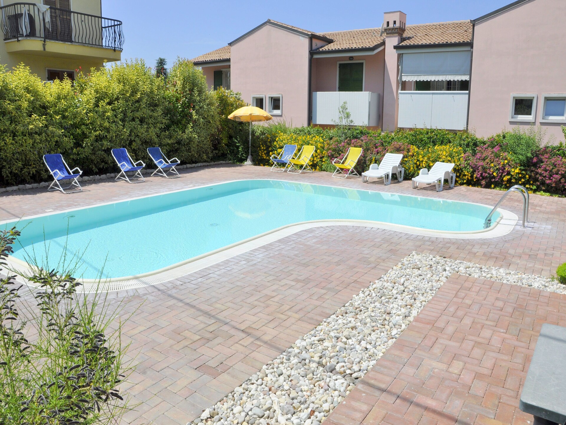 Zonnig appartement met balkon en zicht op het Gardameer in Lazise - foto 28