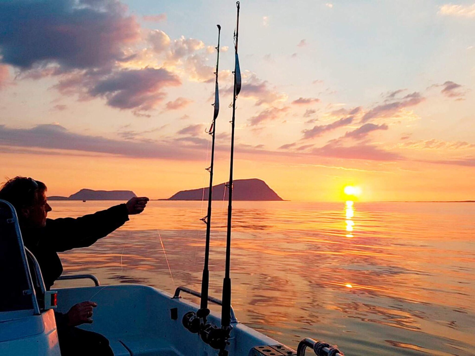 Licht vakantiehuis in Rorbu-stijl direct aan het water bij Brattvåg - foto 42