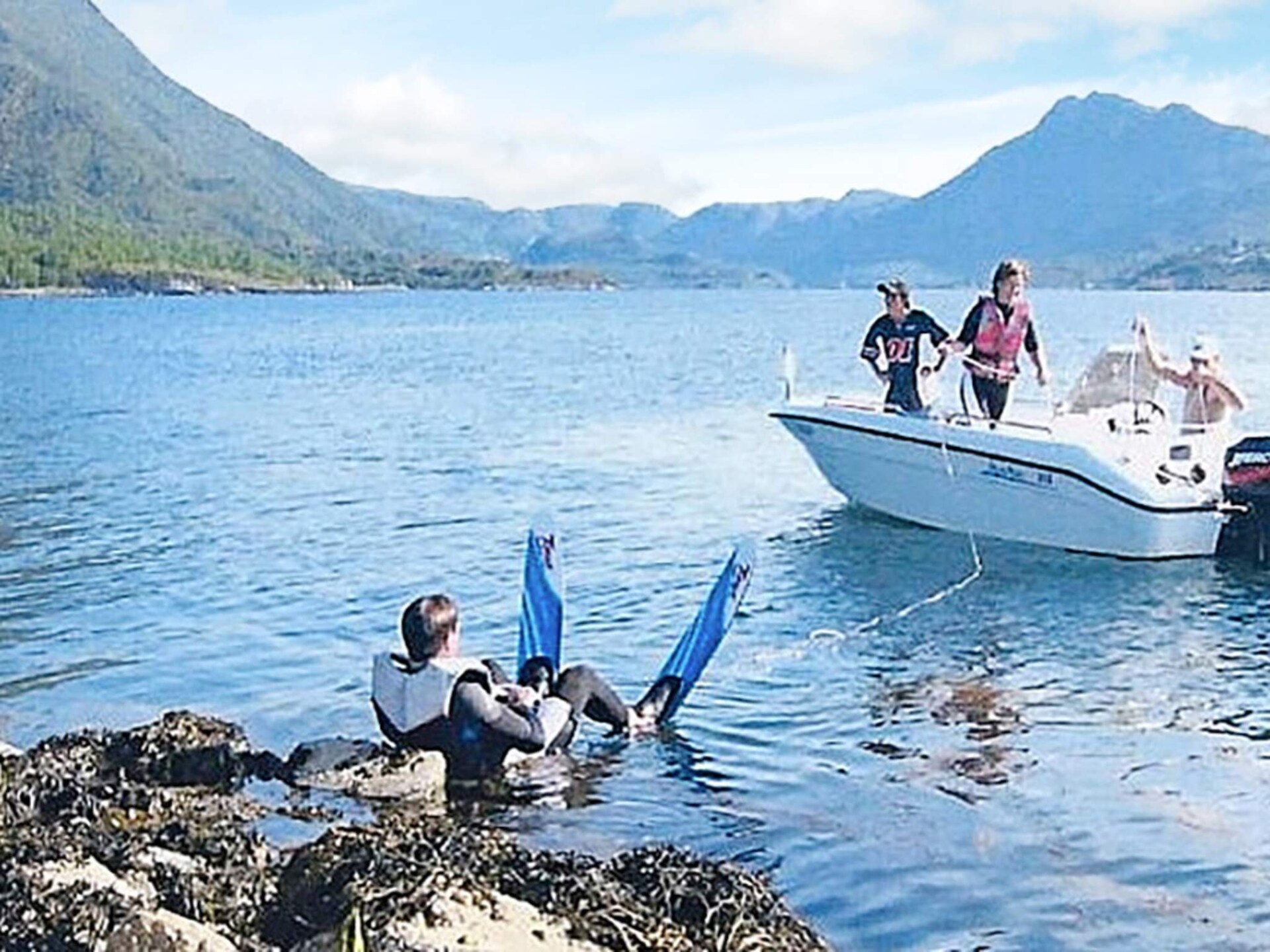 Licht vakantiehuis in Rorbu-stijl direct aan het water bij Brattvåg - foto 48