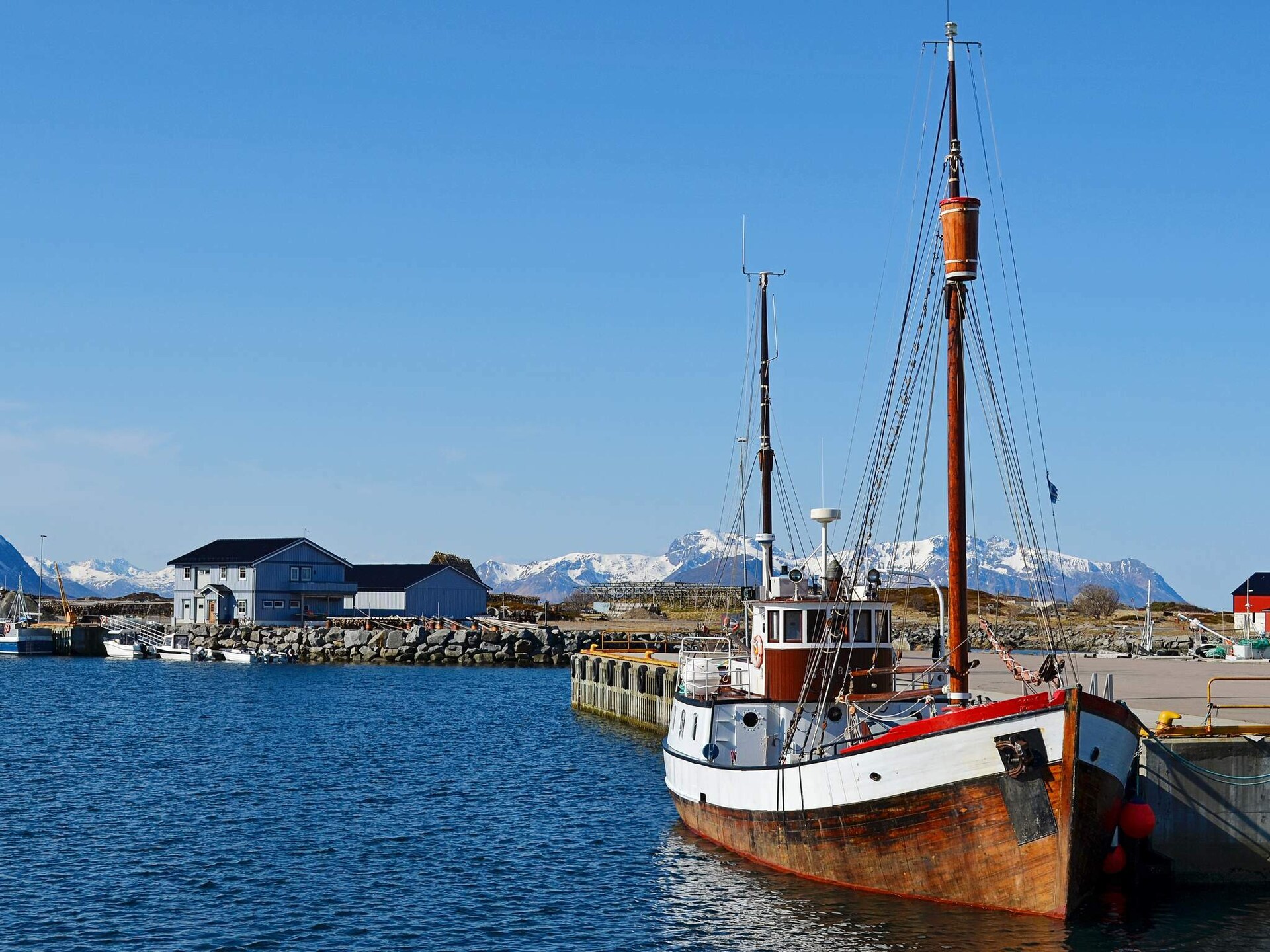 Ruim vakantiehuis met panoramisch uitzicht op zee en de Lofoten - foto 36