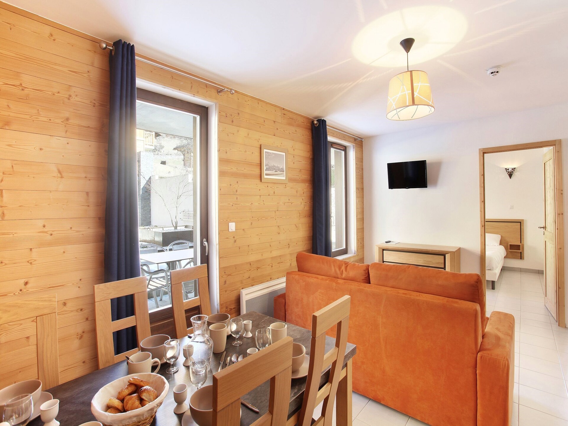 Luxe appartement in La Clusaz met zwembad en spa - foto 2