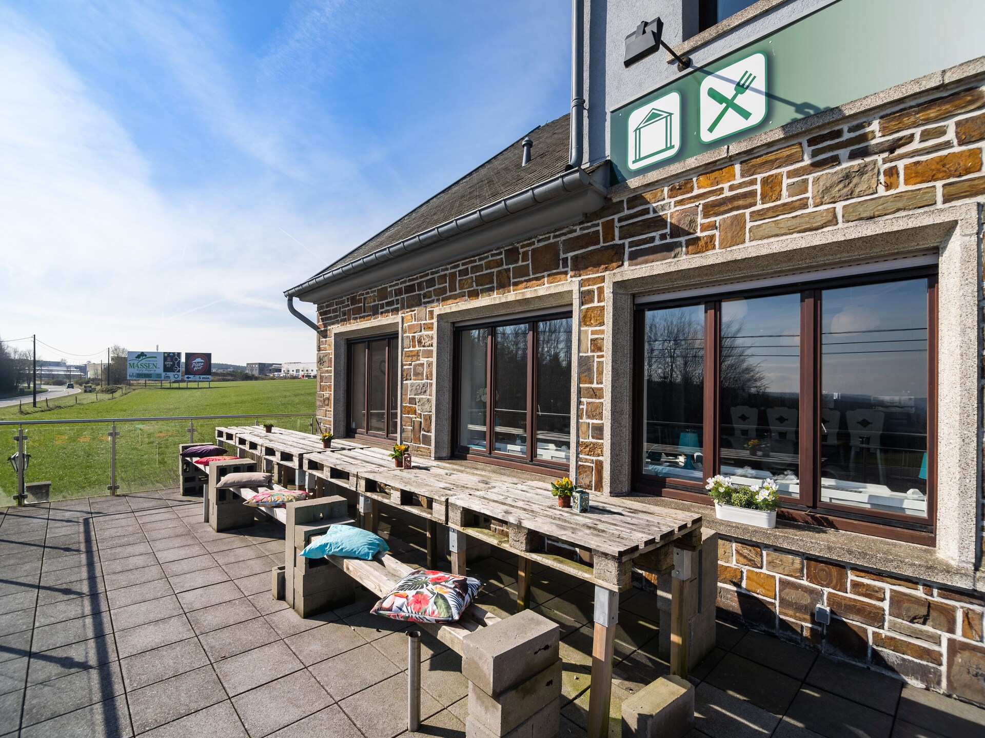 Groots vakantiehuis voor 33 personen met bar en tuin aan de golfbaan in Gouvy - foto 31