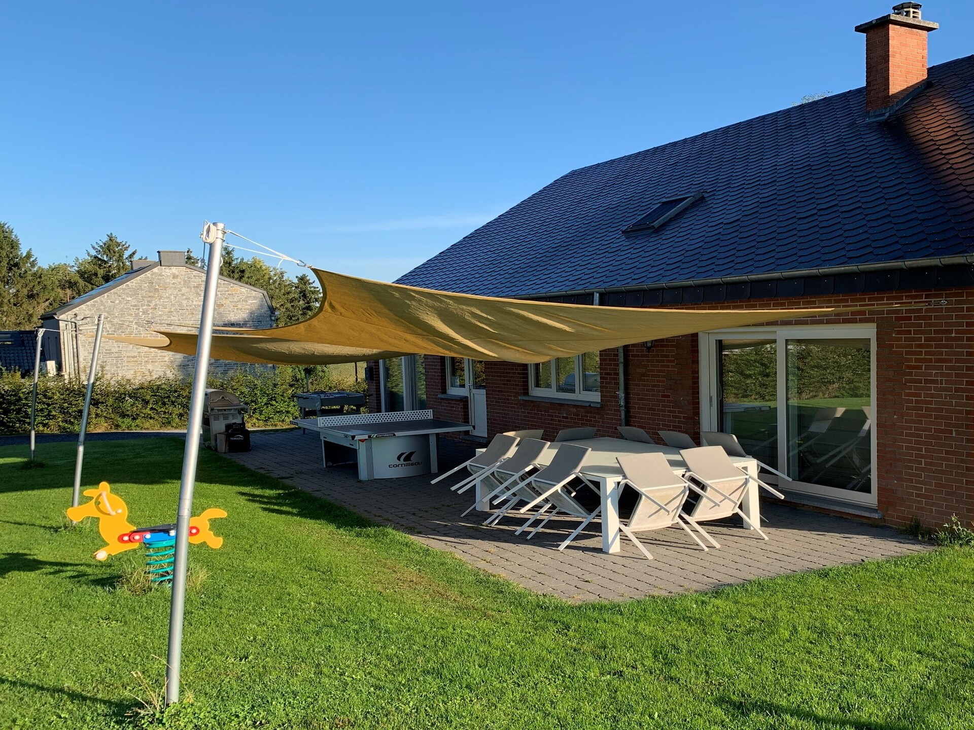 9-persoonsvilla met houtkachel en tuin in Wavreille - foto 8