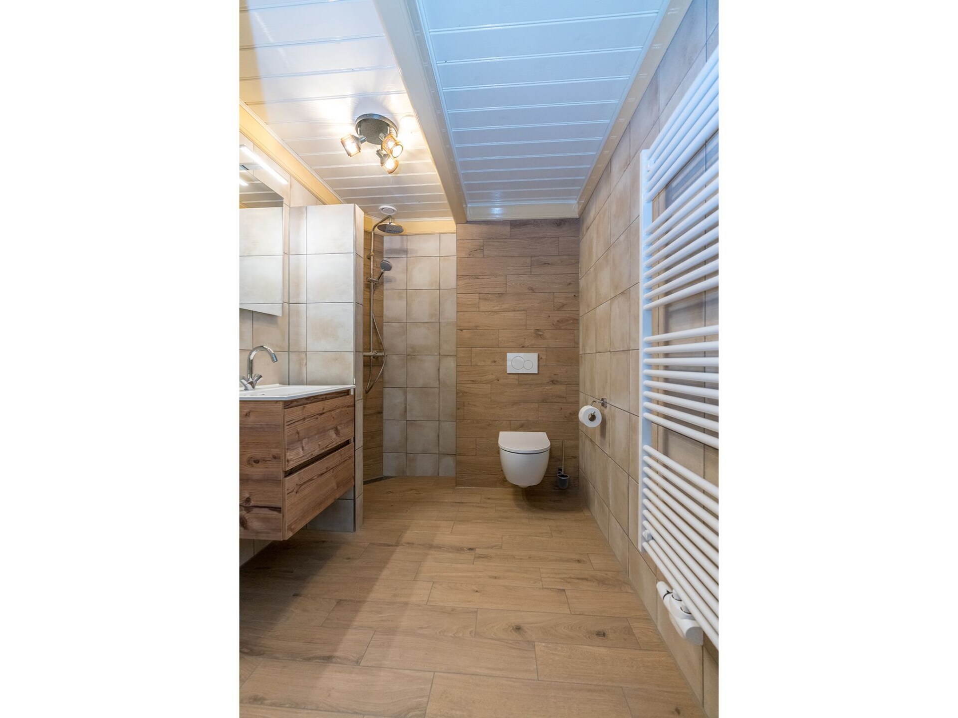 Authentieke vakantielodge Florijn 2 aan bosrand van Oost-Texel - foto 8