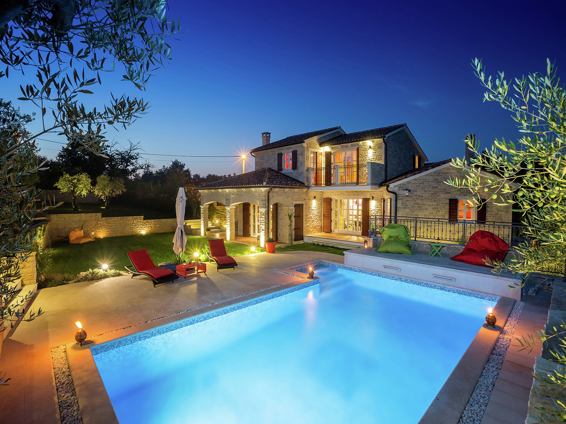 Villa Artien: Luxe landhuis met zwembad en bubbelbad in Istrië - foto 1