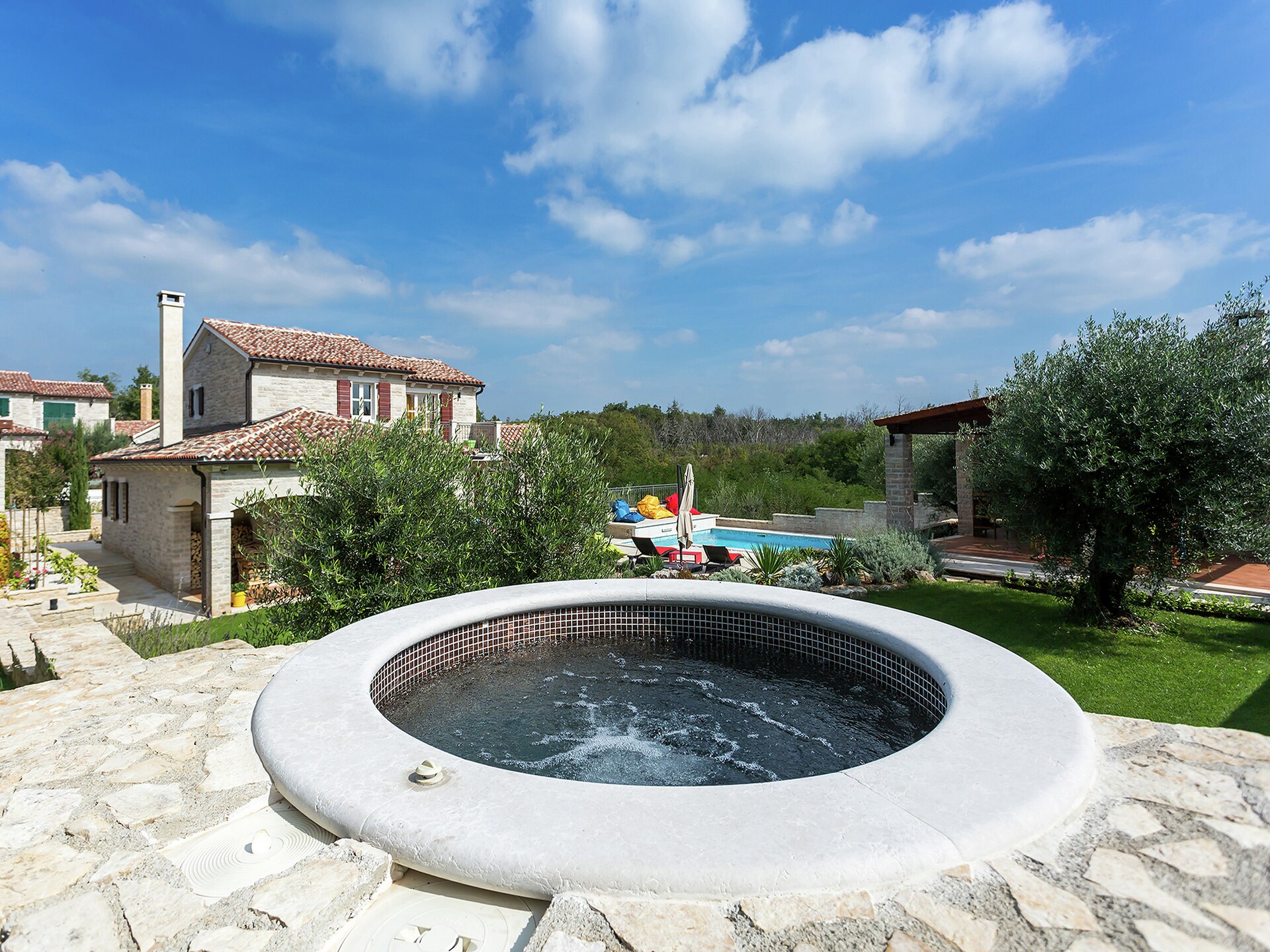 Villa Artien: Luxe landhuis met zwembad en bubbelbad in Istrië - foto 33