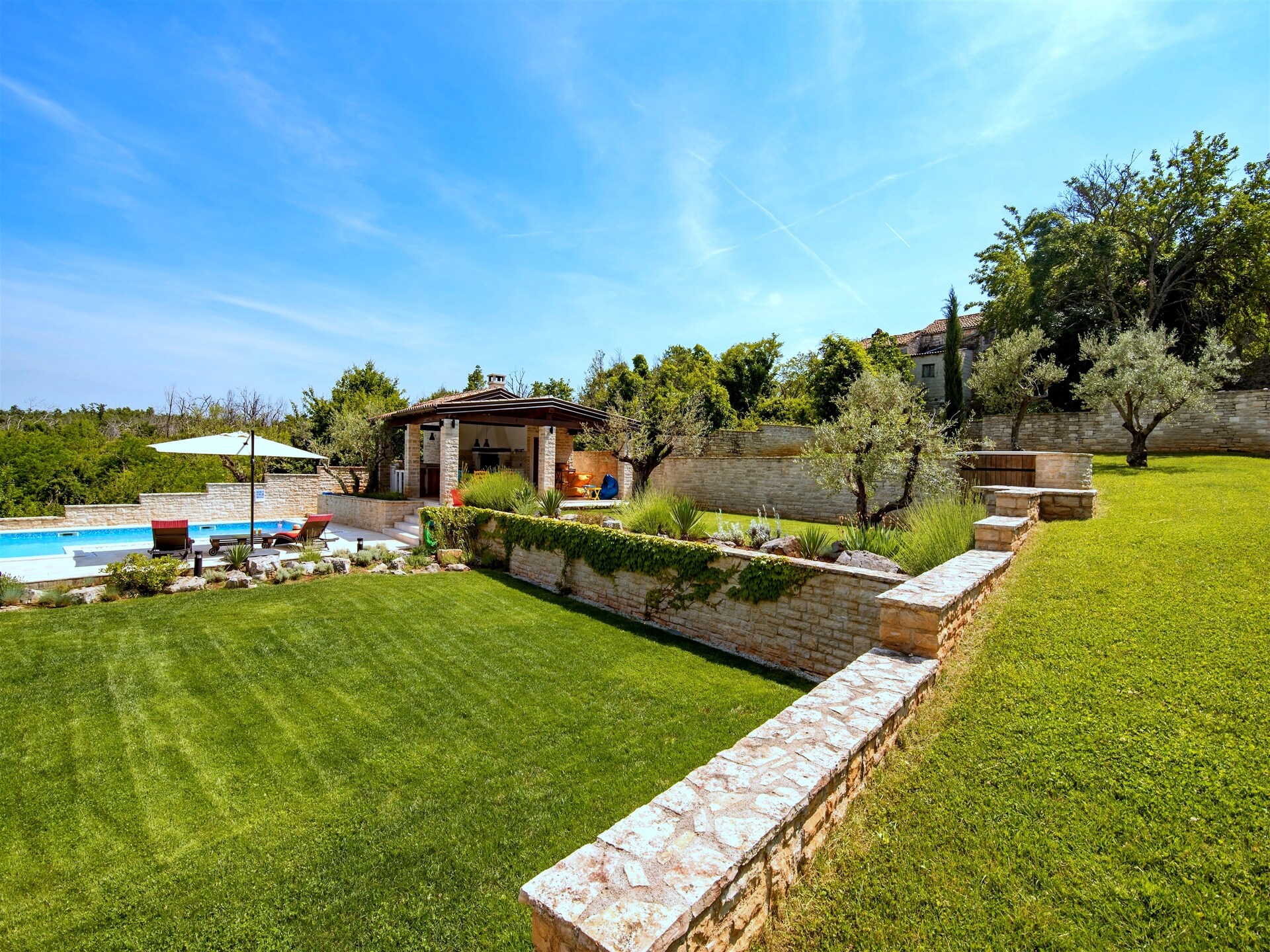 Villa Artien: Luxe landhuis met zwembad en bubbelbad in Istrië - foto 12