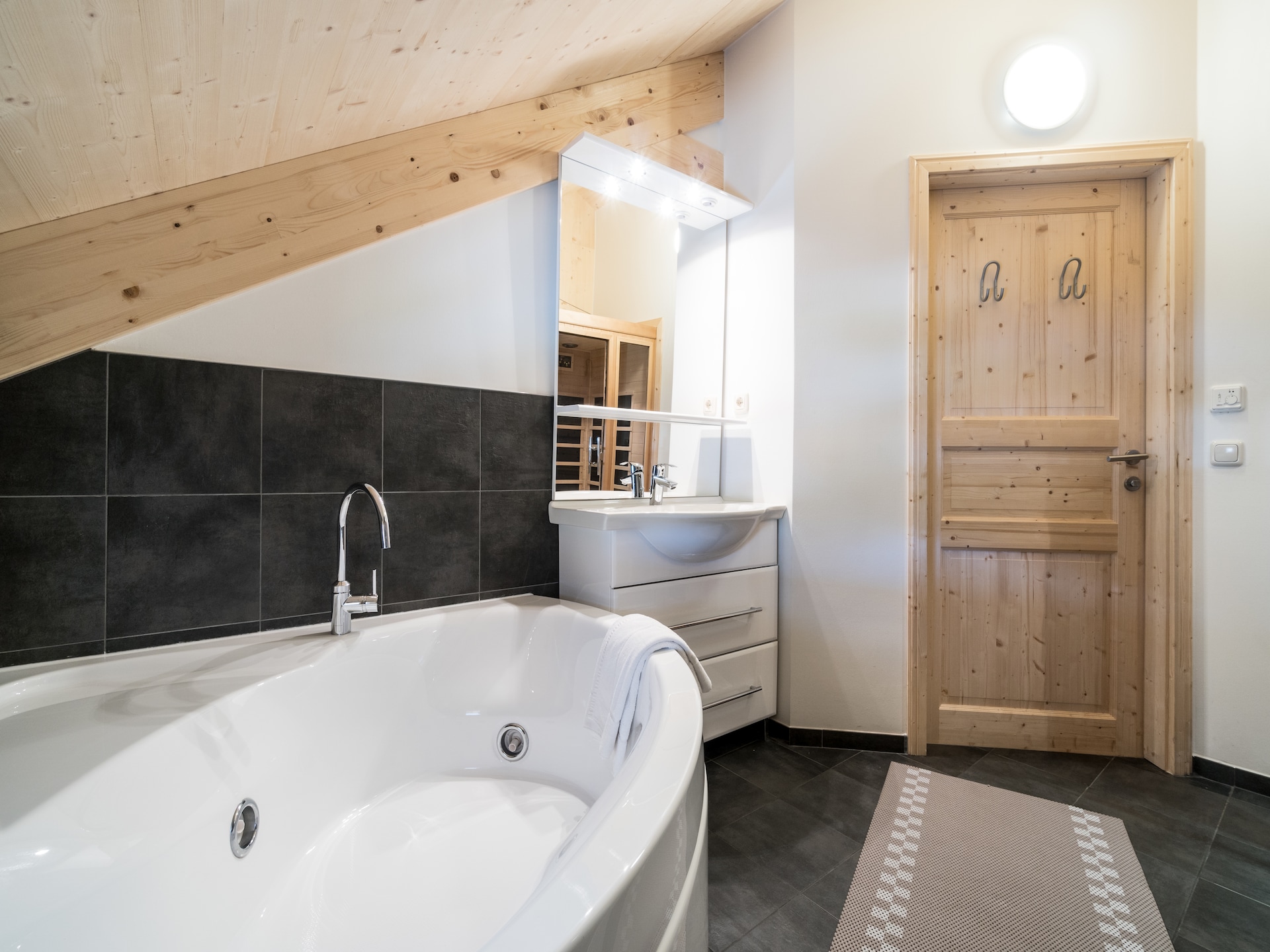 Aan de piste: Luxe chalet voor 5 personen in Sankt Georgen am Kresichberg - foto 18