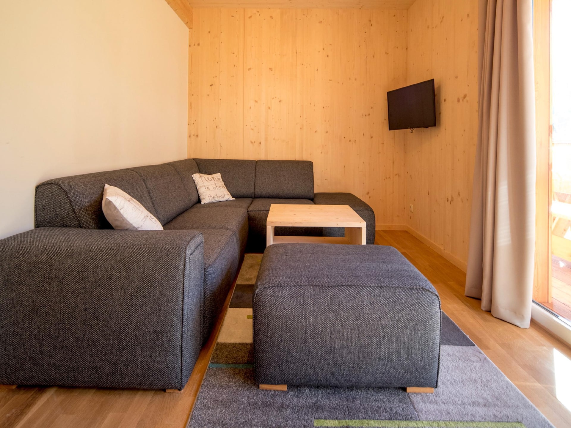 Aan de piste: Luxe chalet voor 5 personen in Sankt Georgen am Kresichberg - foto 2