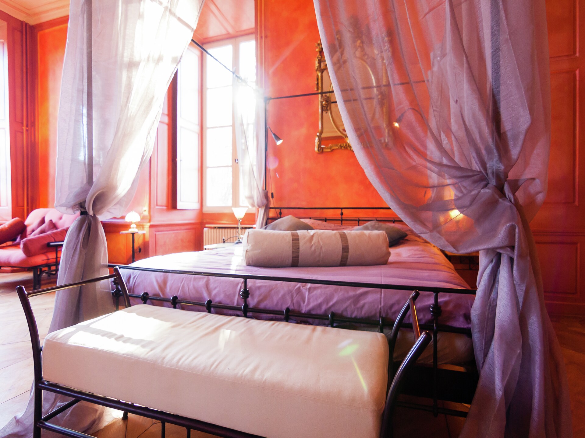 Romantisch verblijf in de Chambre Rouge van een kasteel nabij Chalais - foto 8