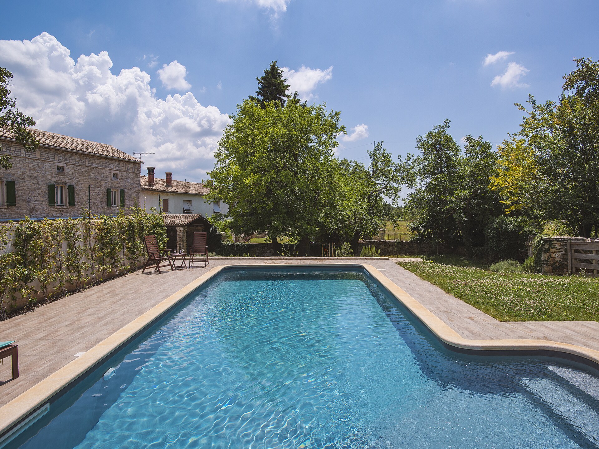 Gerenoveerde villa met privé zoutwaterzwembad nabij Svetvinčenat - foto 2