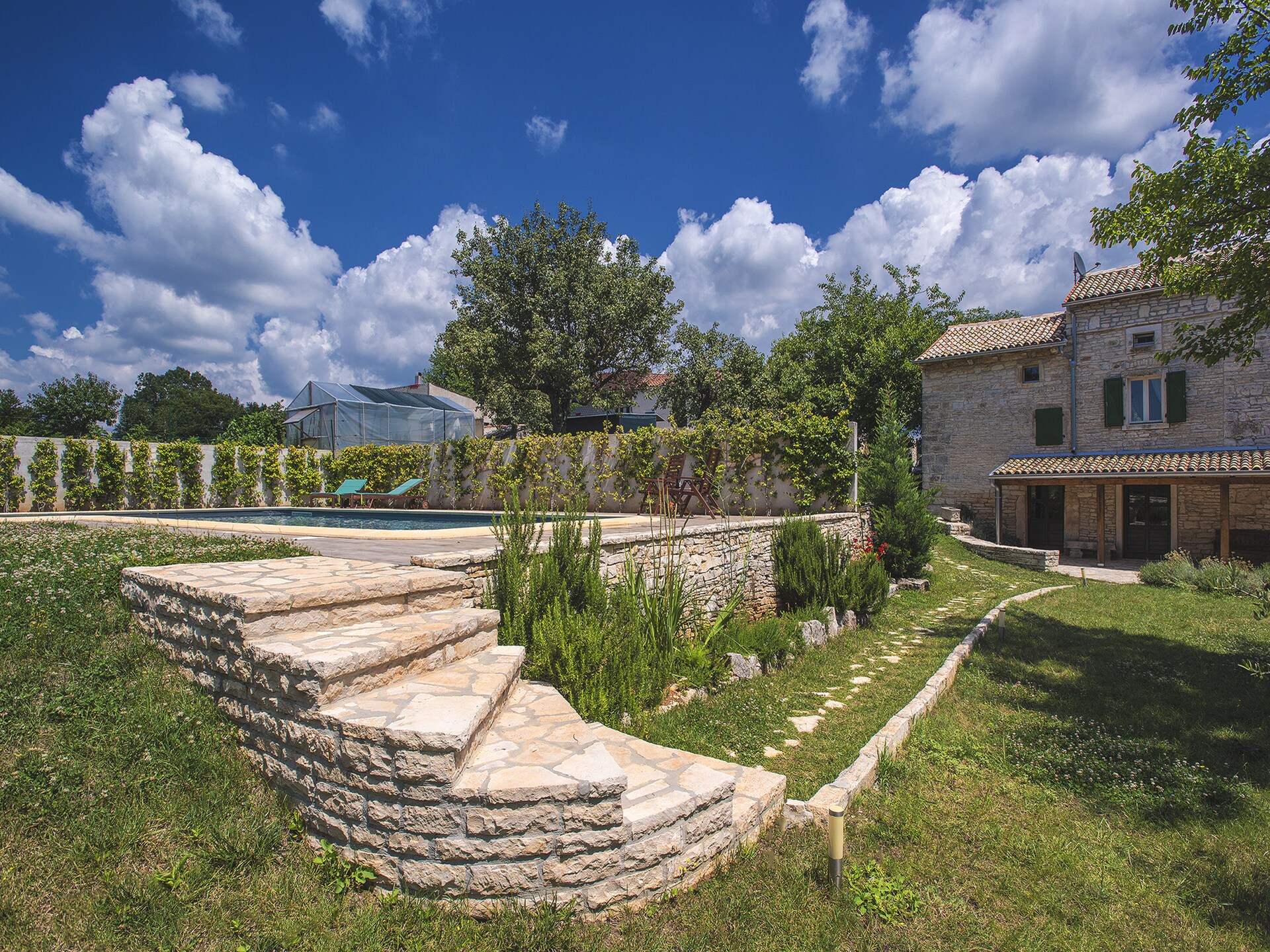 Gerenoveerde villa met privé zoutwaterzwembad nabij Svetvinčenat - foto 33