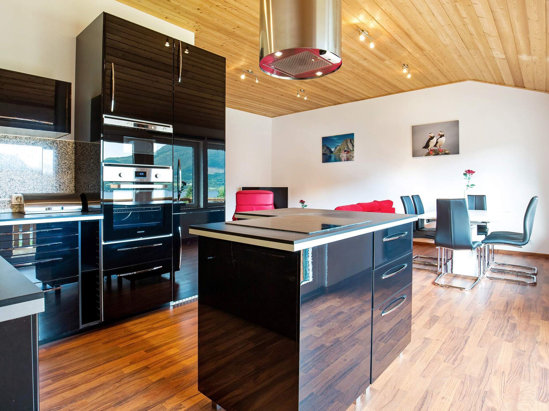 Appartement met fjordzicht, zwembad en vismogelijkheden in Eidsvåg - foto 28