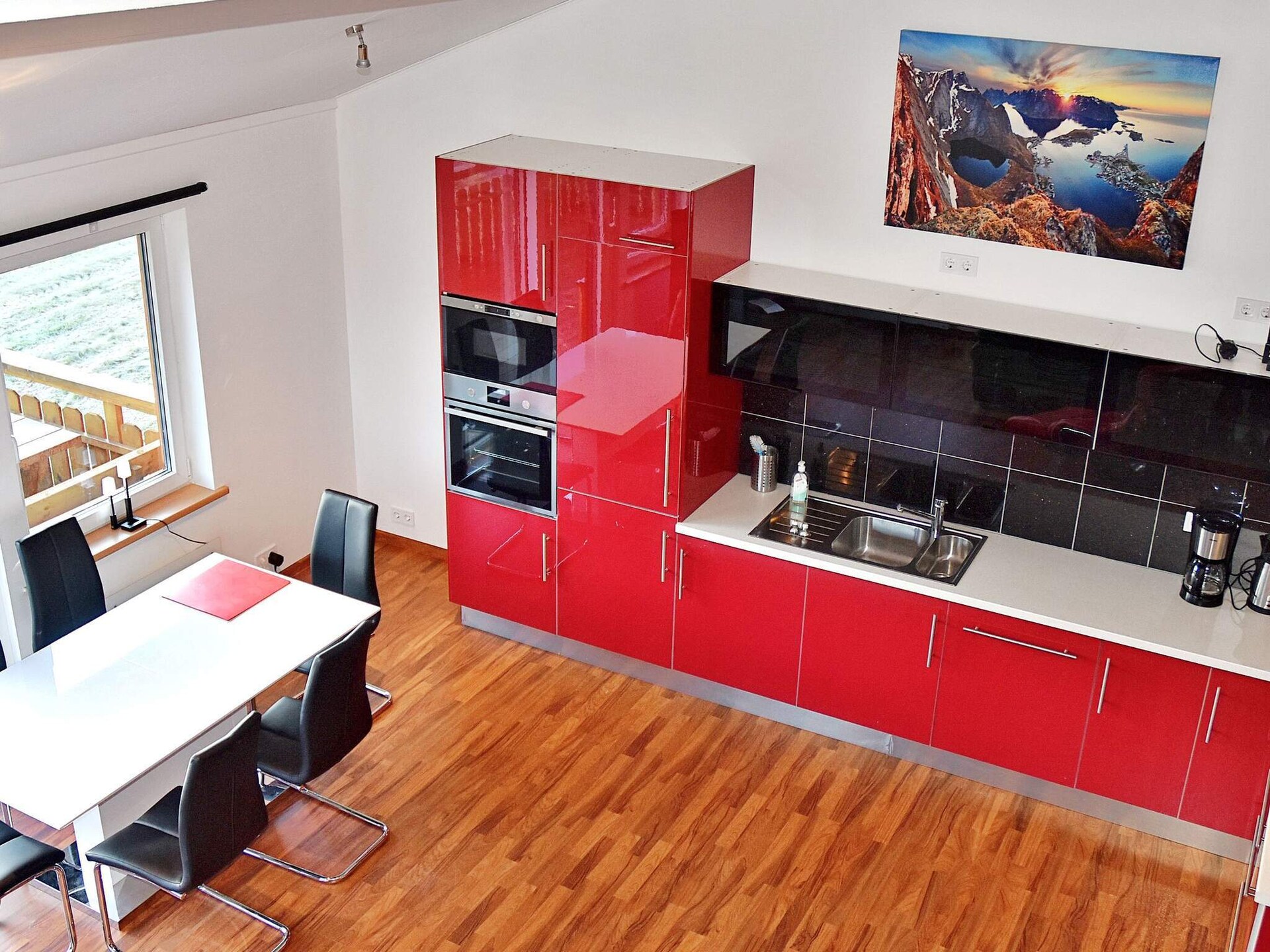 Licht appartement in Eidsvåg aan de fjord met gemeenschappelijk zwembad - foto 25