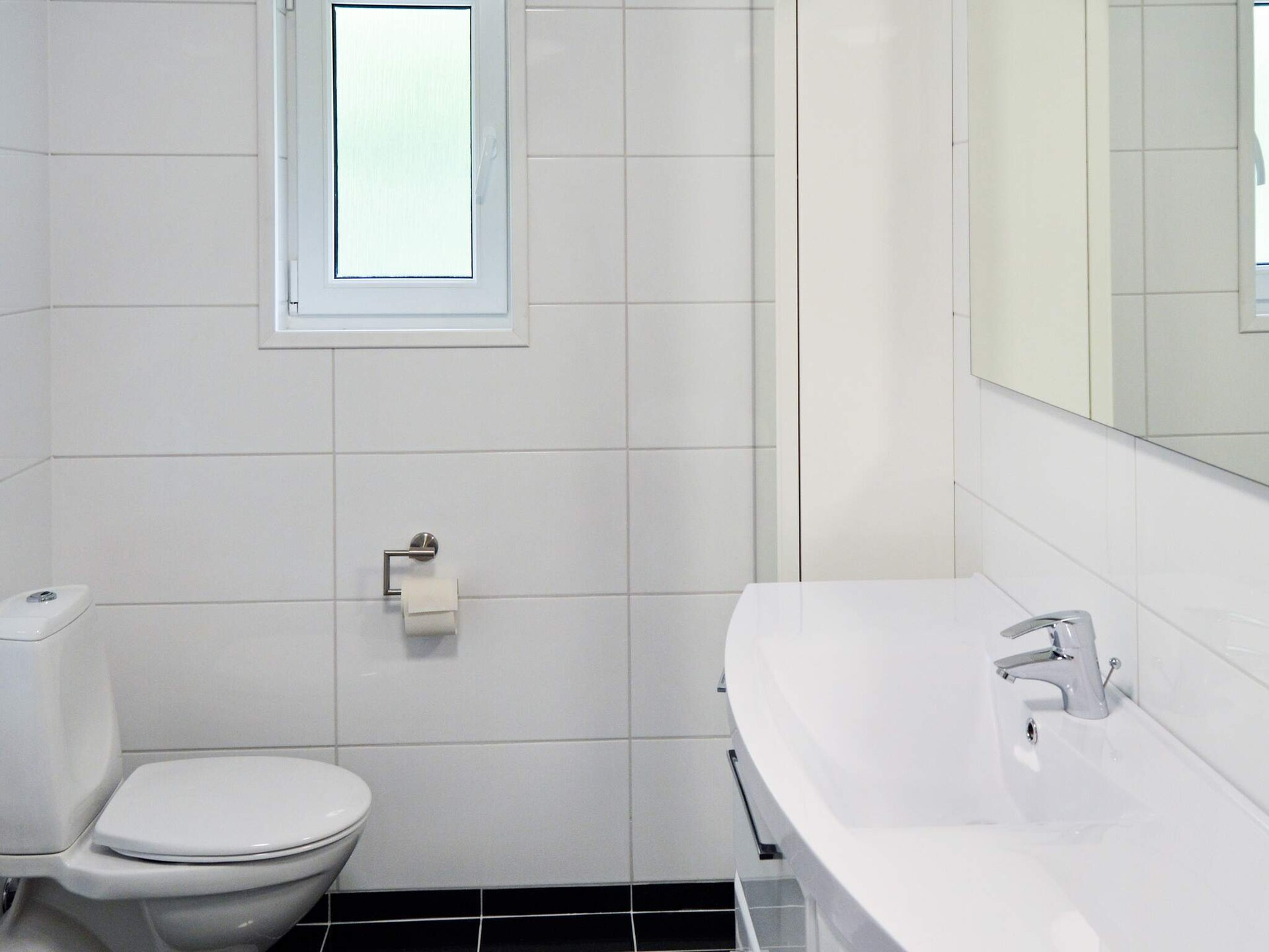 Licht appartement in Eidsvåg aan de fjord met gemeenschappelijk zwembad - foto 28