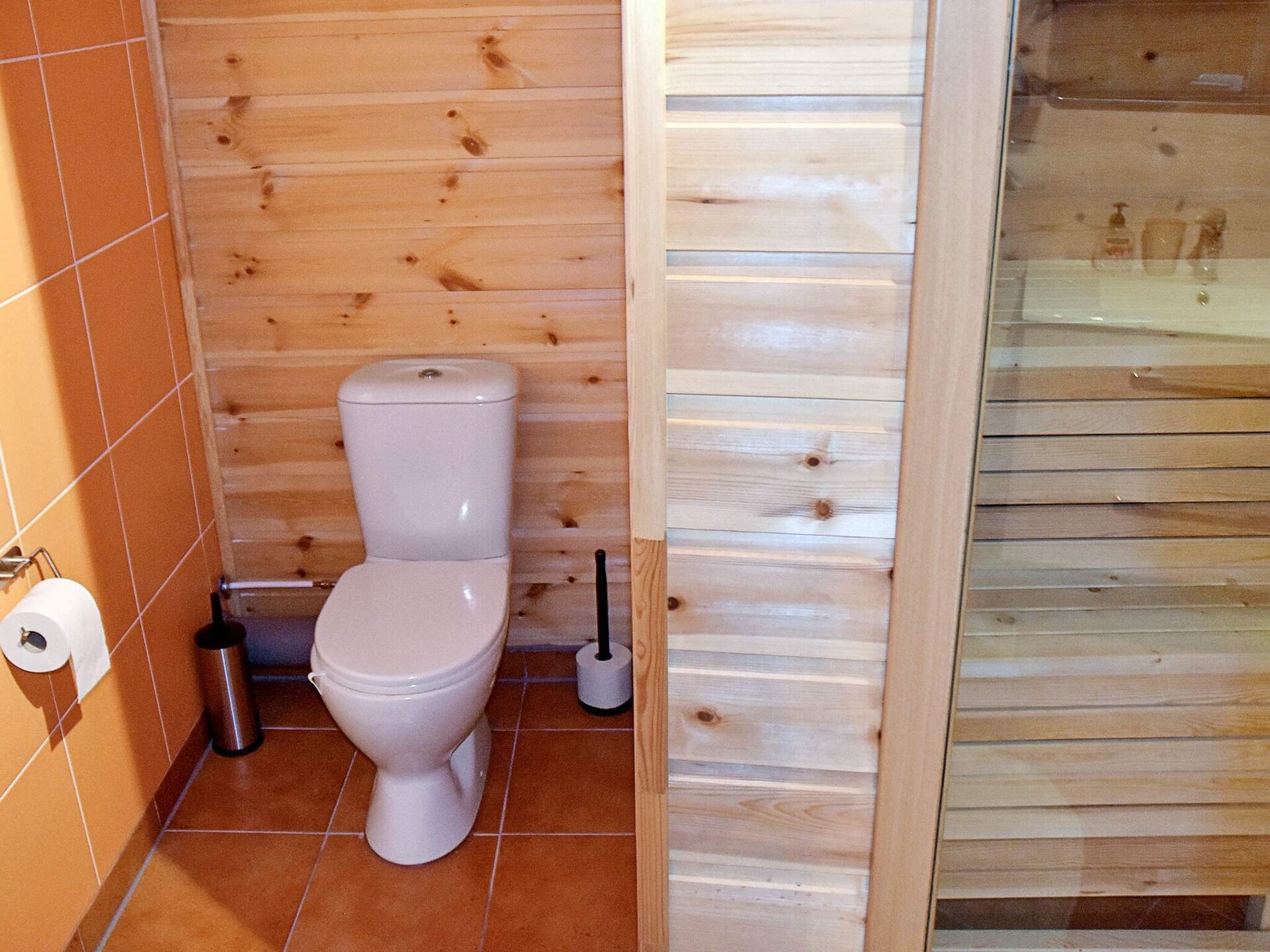 Rustiek fjordappartement met sauna, zwembad & boothaven in Eidsvåg - foto 26