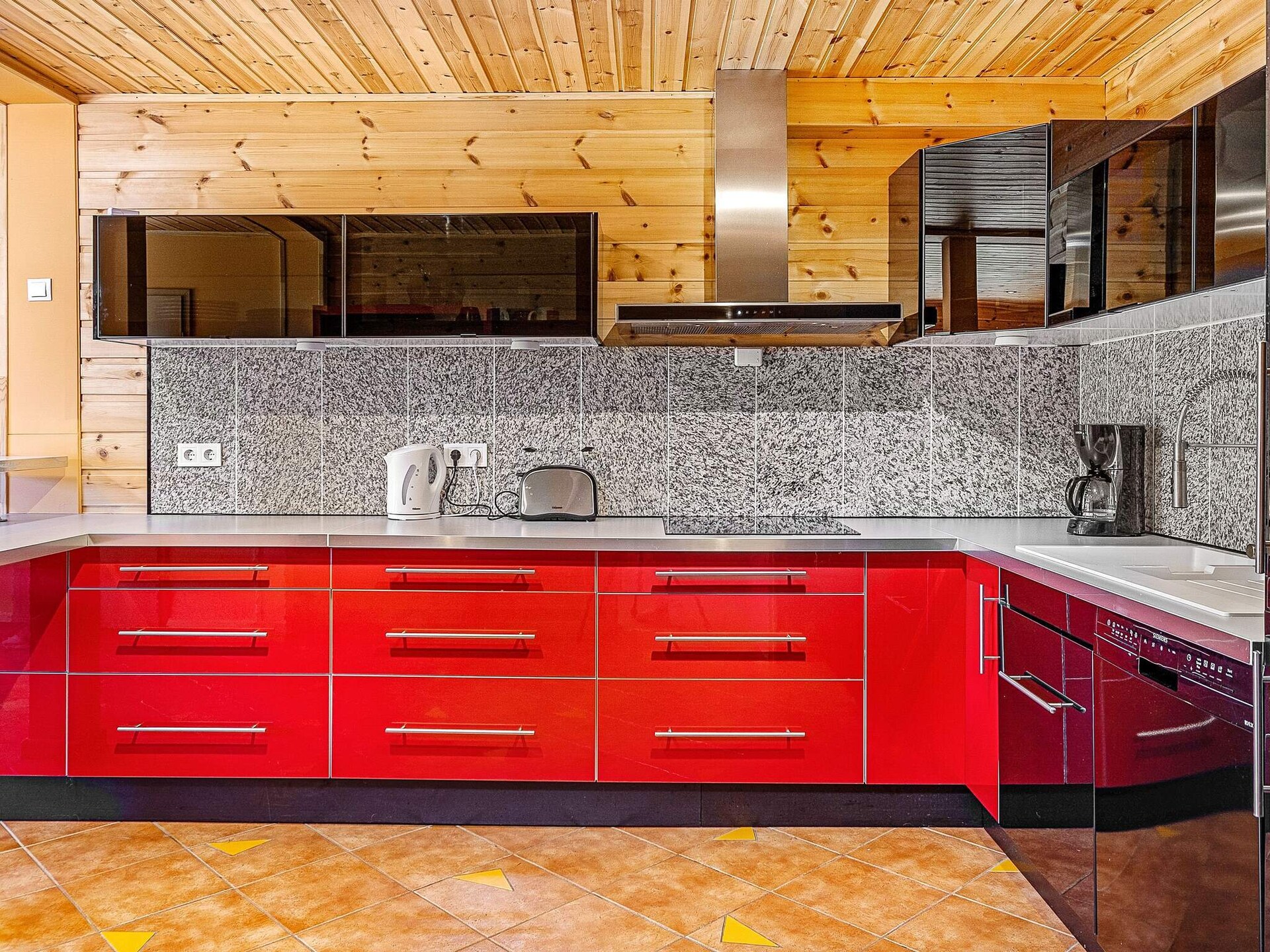 Rustiek fjordappartement met sauna, zwembad & boothaven in Eidsvåg - foto 24