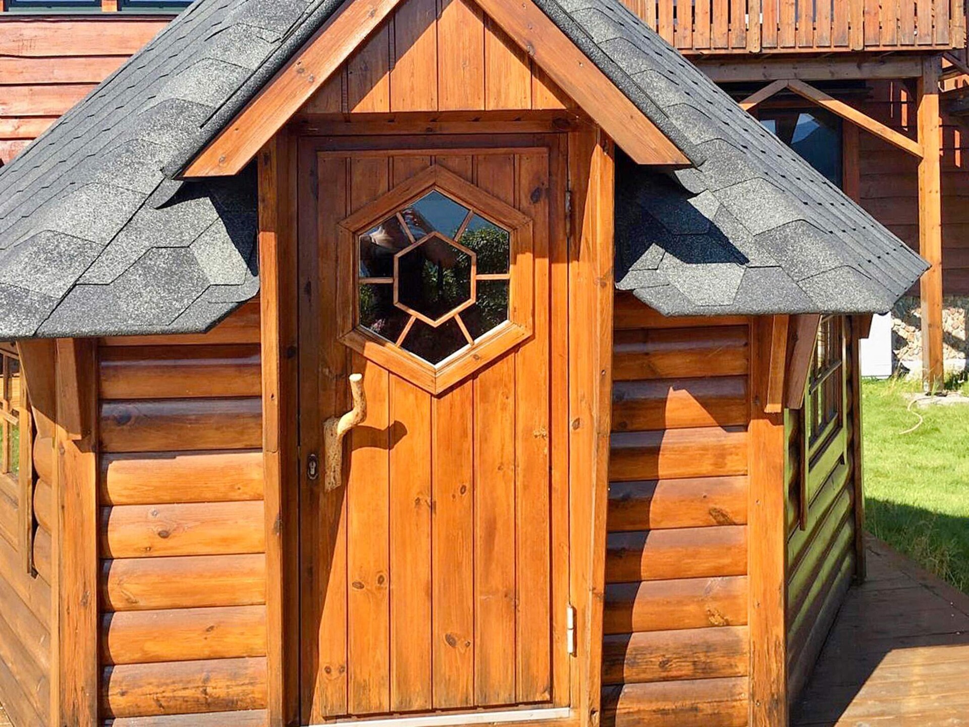 Rustiek fjordappartement met sauna, zwembad & boothaven in Eidsvåg - foto 9