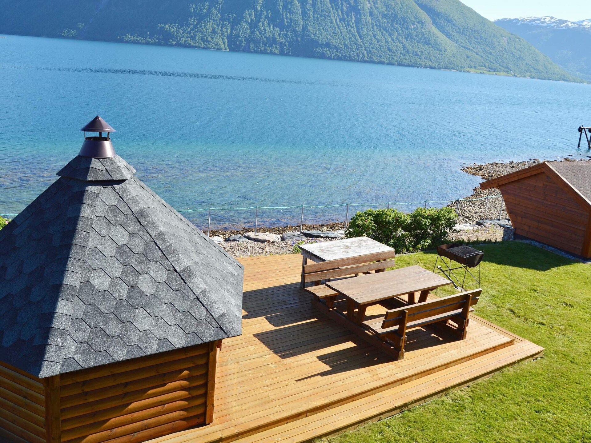 Rustiek fjordappartement met sauna, zwembad & boothaven in Eidsvåg - foto 10