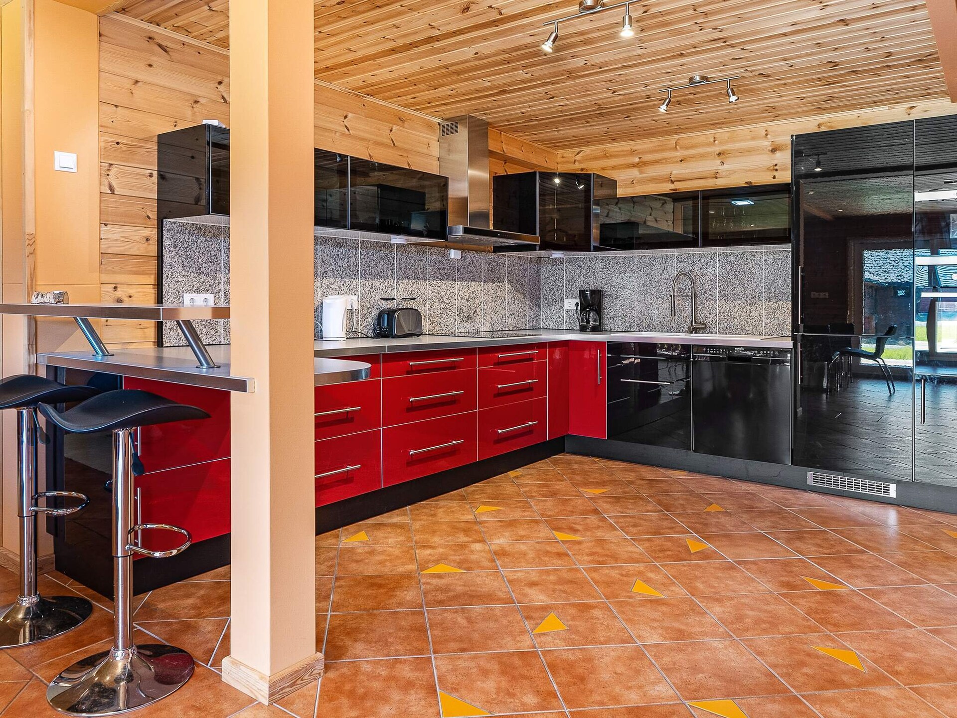 Rustiek fjordappartement met sauna, zwembad & boothaven in Eidsvåg - foto 23