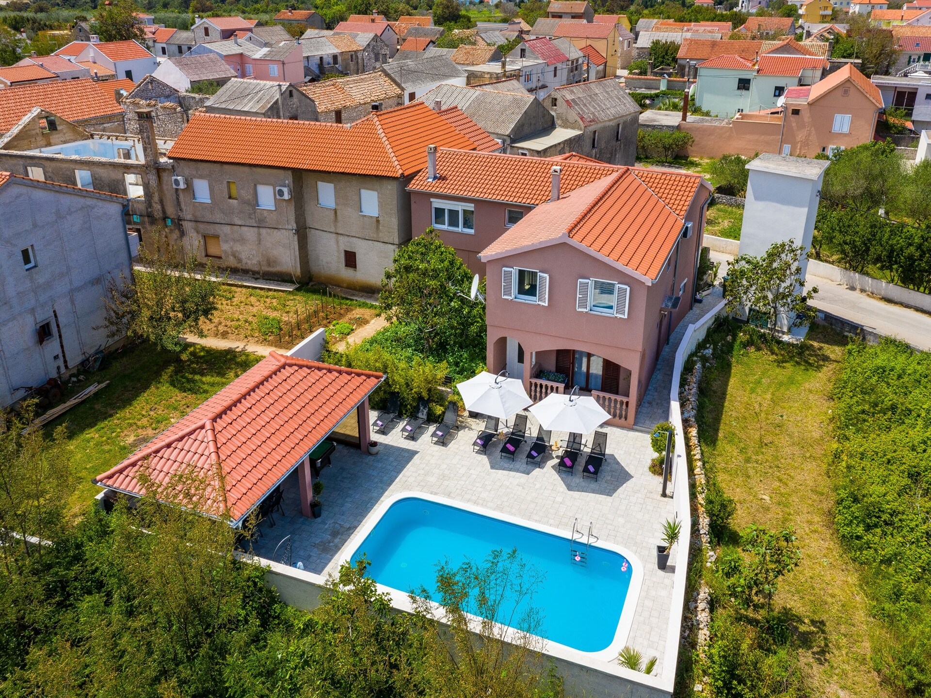 Authentieke Villa Zaton – 7 Slaapkamers, Zwembad & Zee op 500m - foto 6