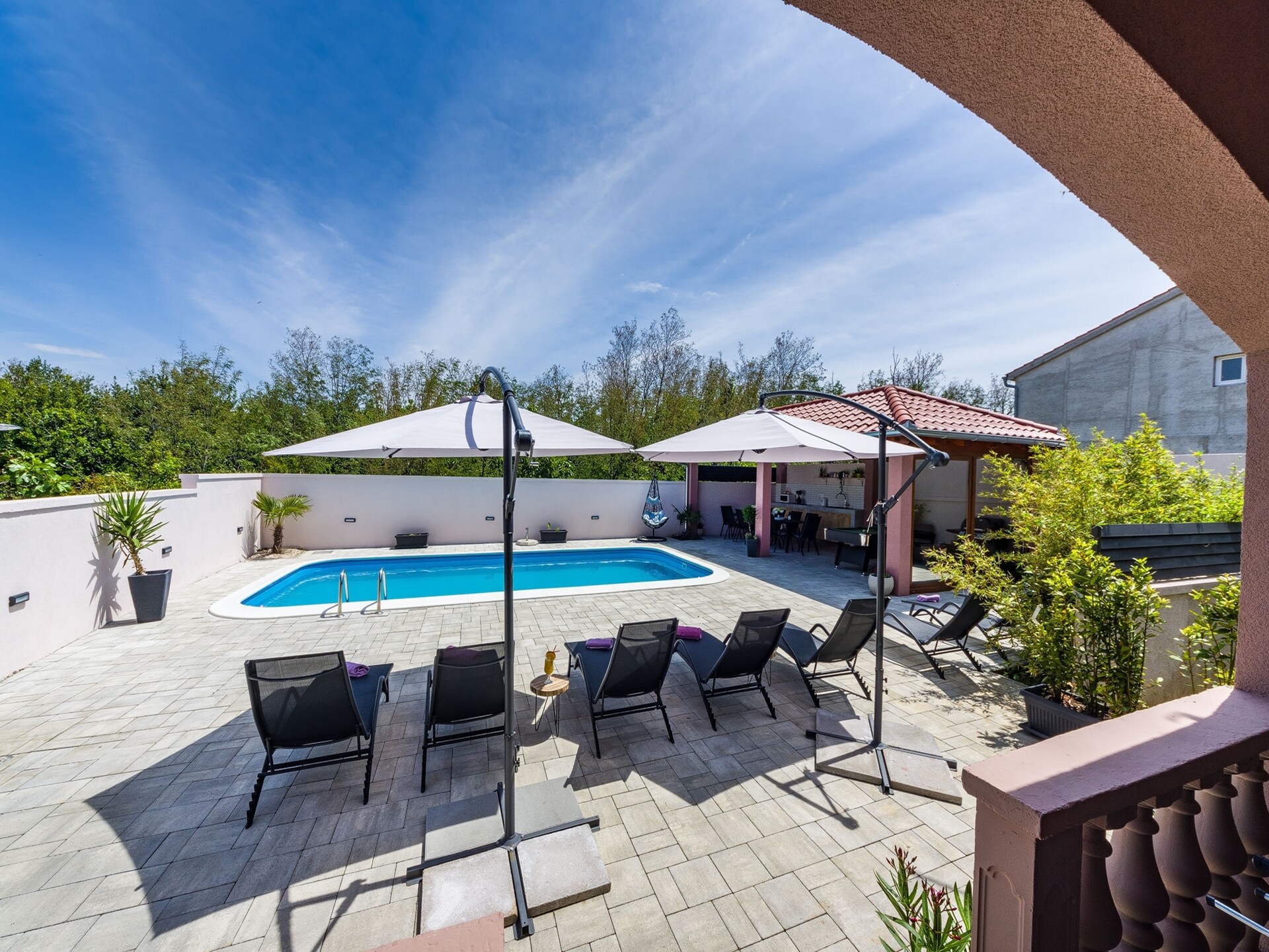 Authentieke Villa Zaton – 7 Slaapkamers, Zwembad & Zee op 500m - foto 7
