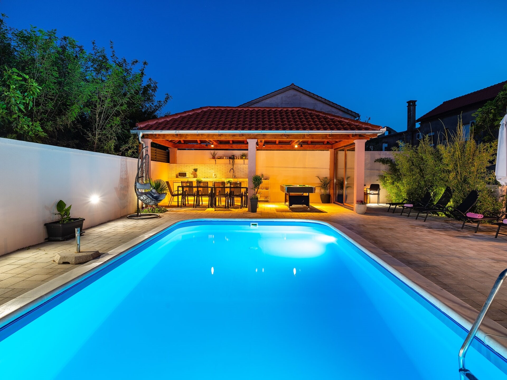 Authentieke Villa Zaton – 7 Slaapkamers, Zwembad & Zee op 500m - foto 3
