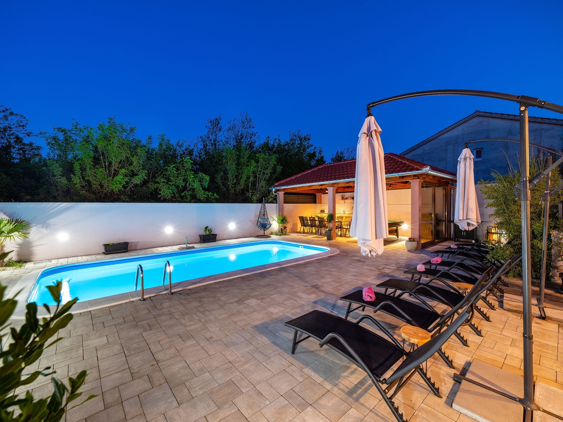 Authentieke Villa Zaton – 7 Slaapkamers, Zwembad & Zee op 500m - foto 4