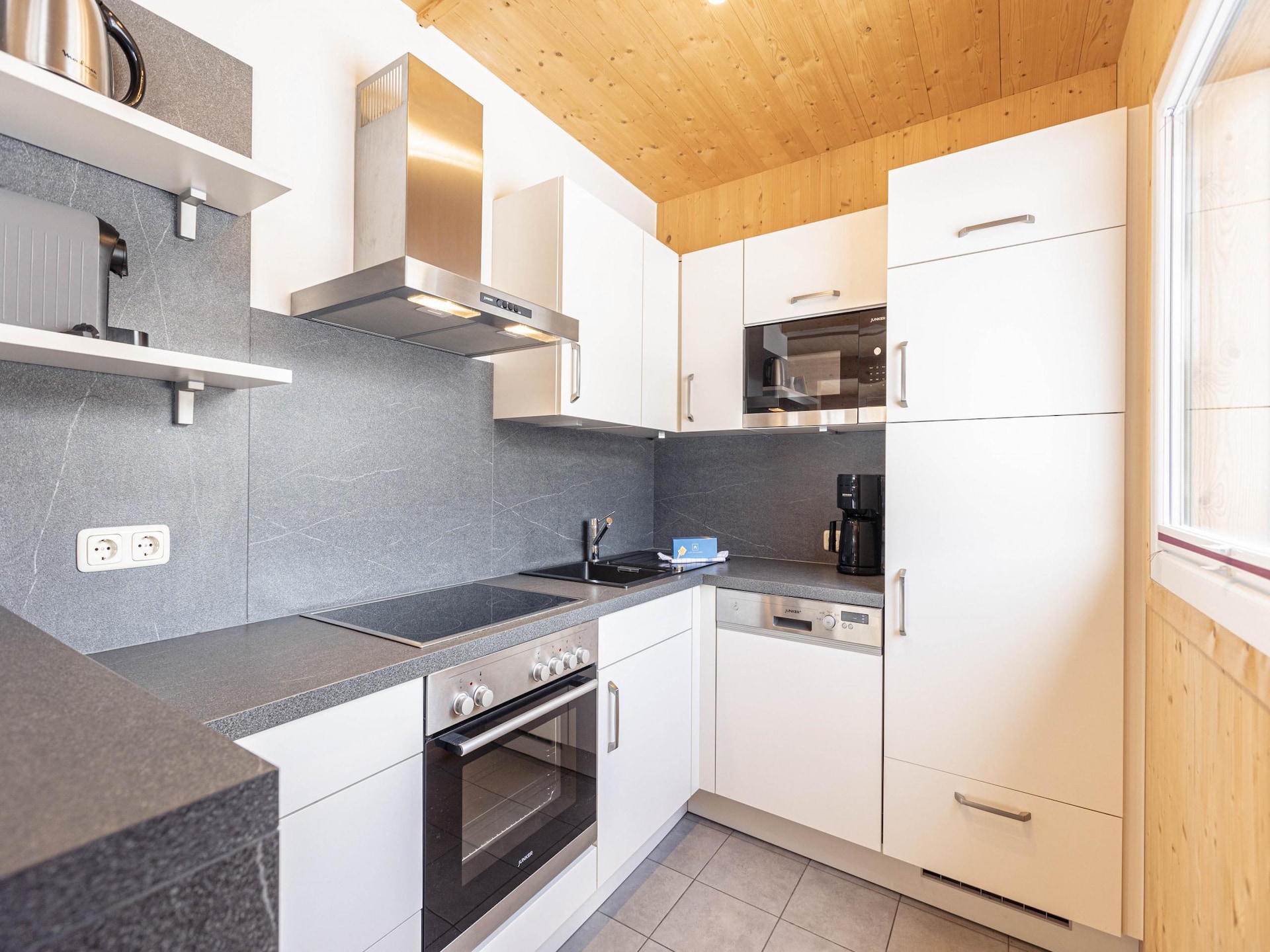 Aan de piste: Ruim chalet voor 8 personen in Murau - foto 4