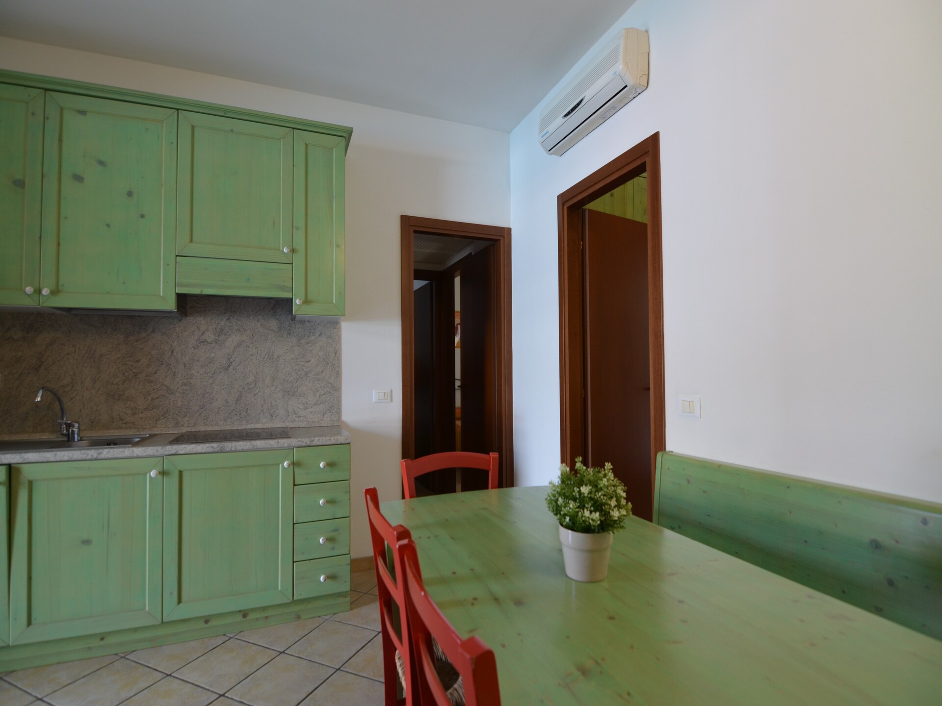 Ruim appartement voor 7 personen in Lido di Spina - foto 6
