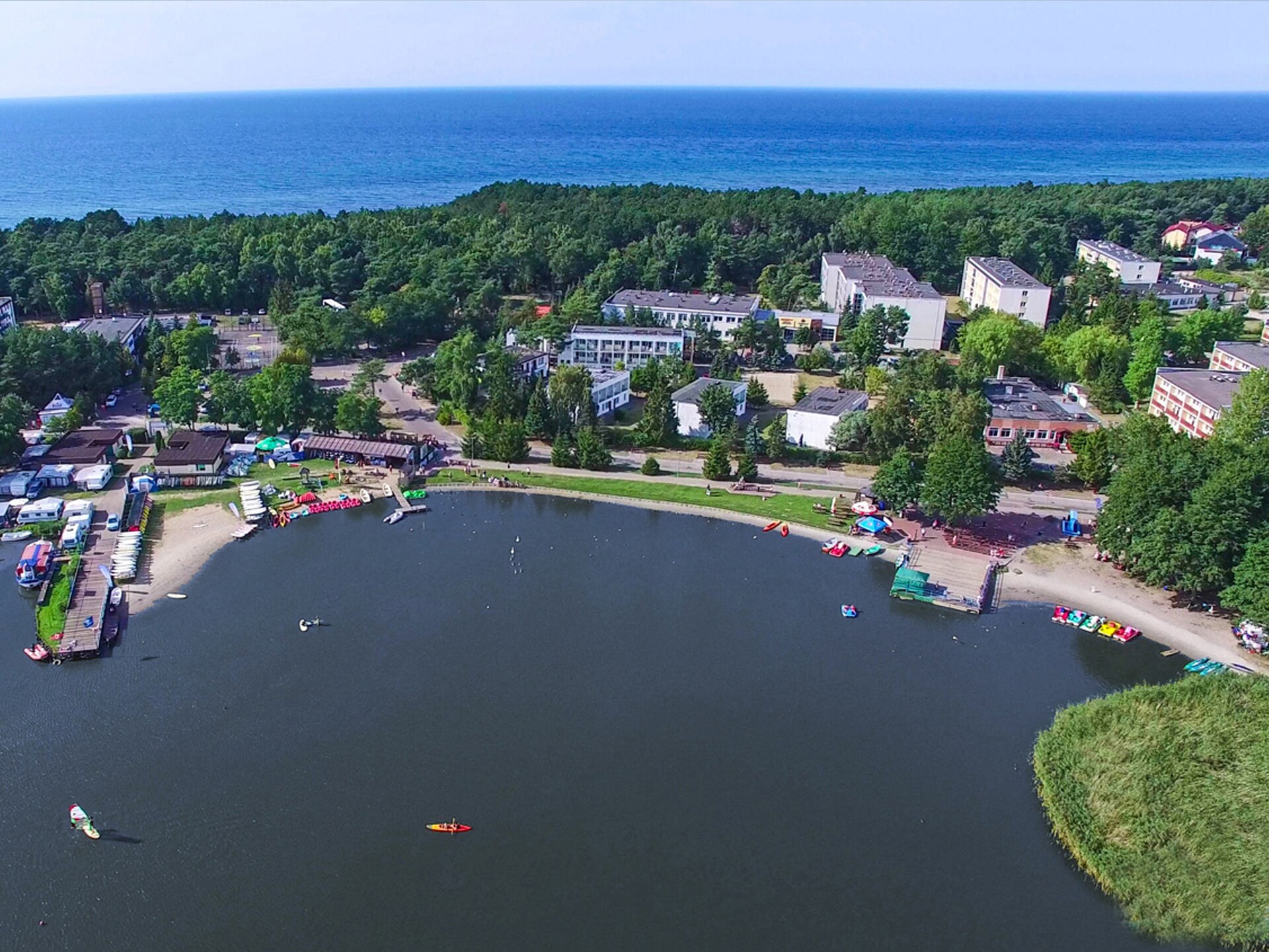 Duurzaam vakantiehuis bij zee in Bobolin, vlakbij het strand en meer - foto 17