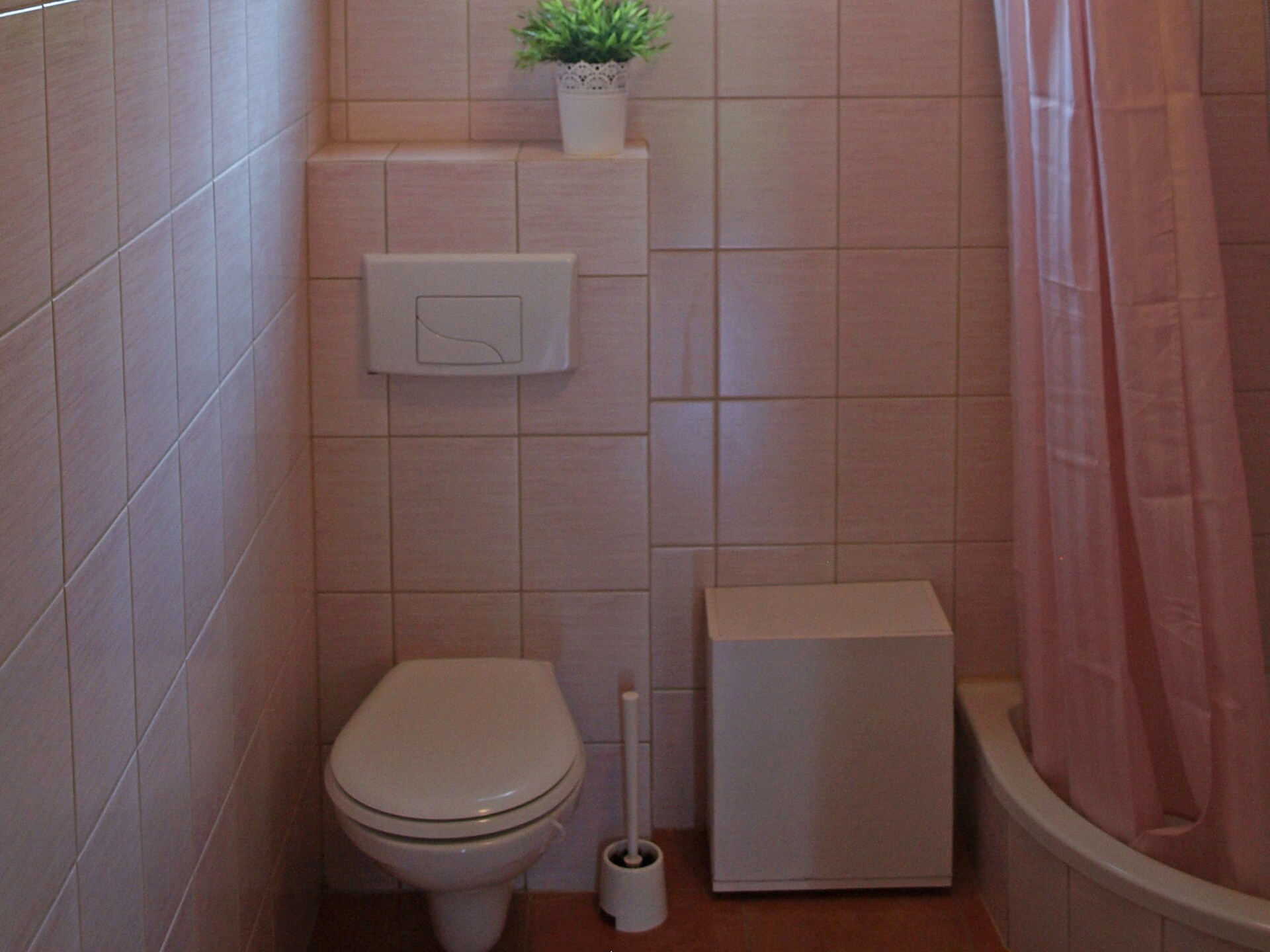 House among beautiful forests - foto 13