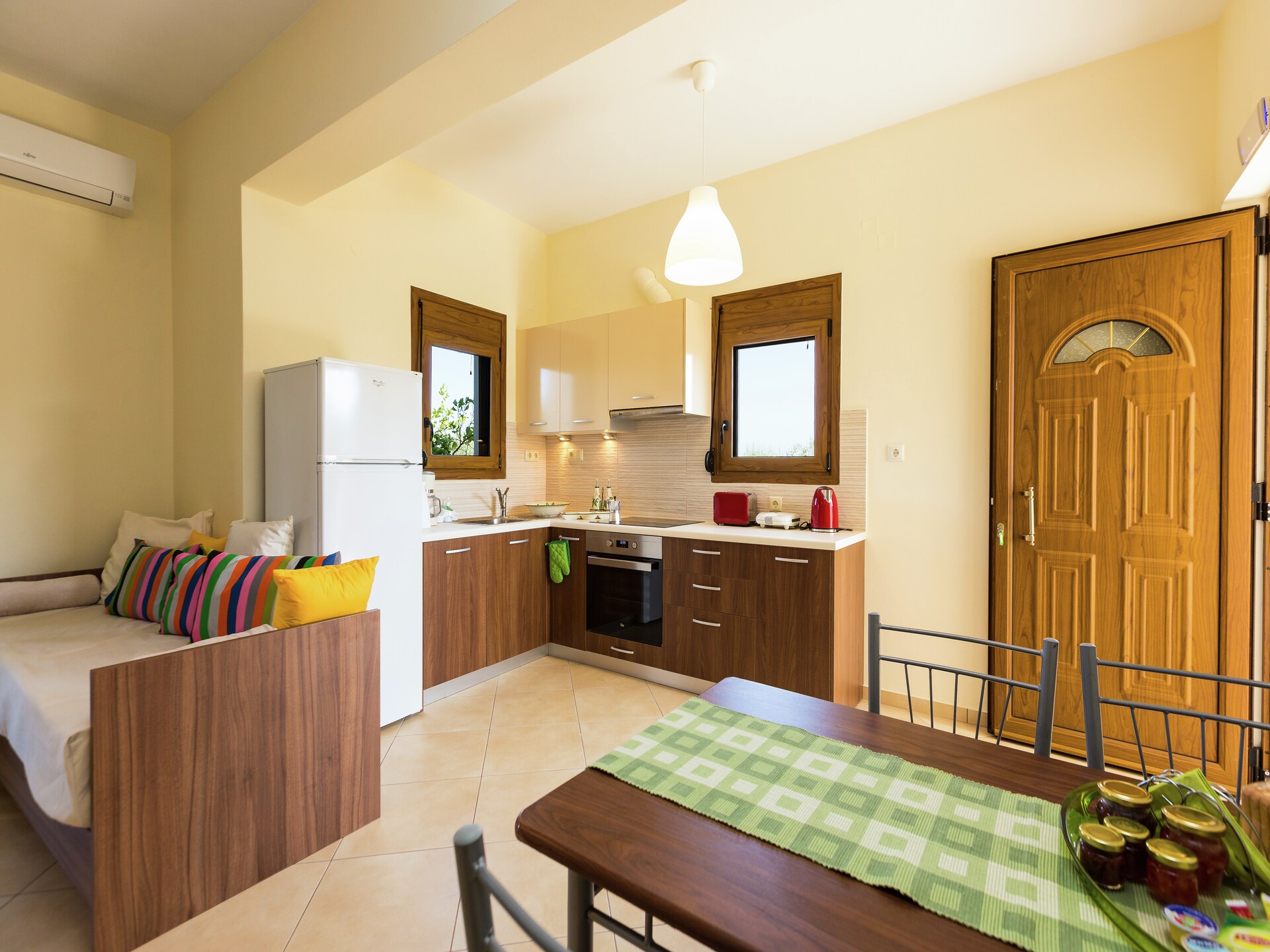Modern Olijf Appartement nabij Rethymno met Grote Tuin - foto 14