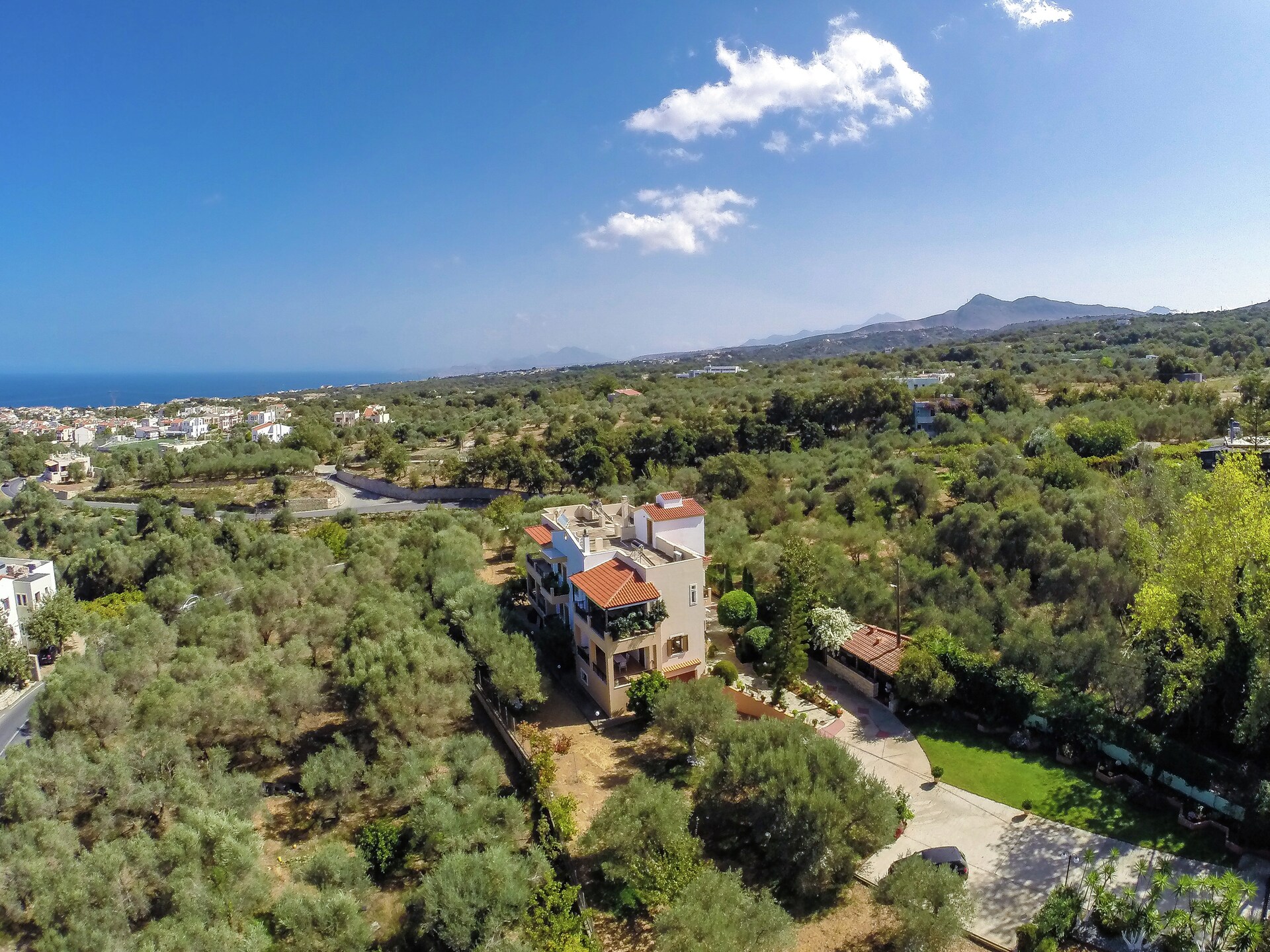 Modern Olijf Appartement nabij Rethymno met Grote Tuin - foto 8