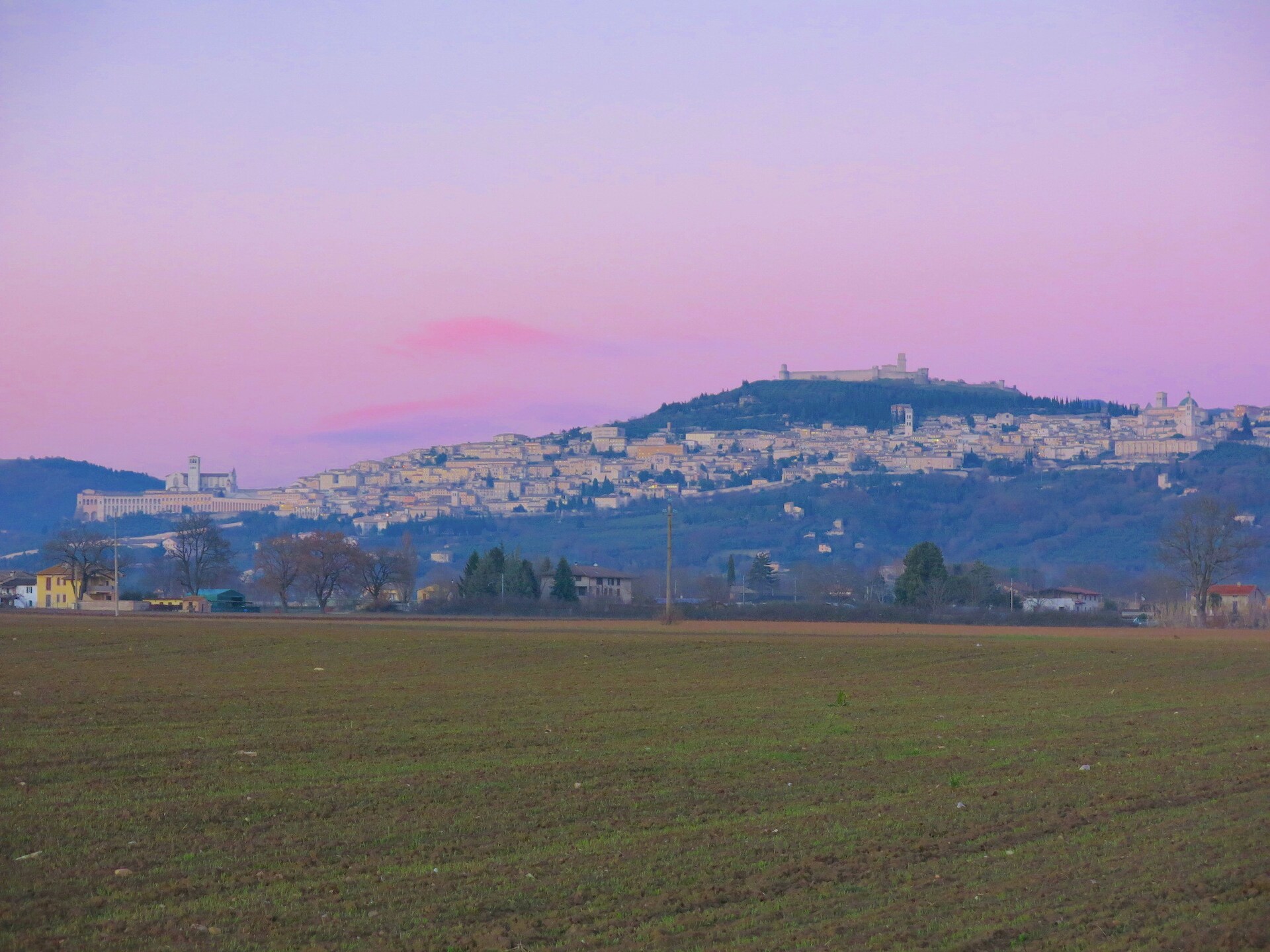 Op 1,0 km van centrum Assisi: ruim vakantiehuis Villa Giuli - foto 34