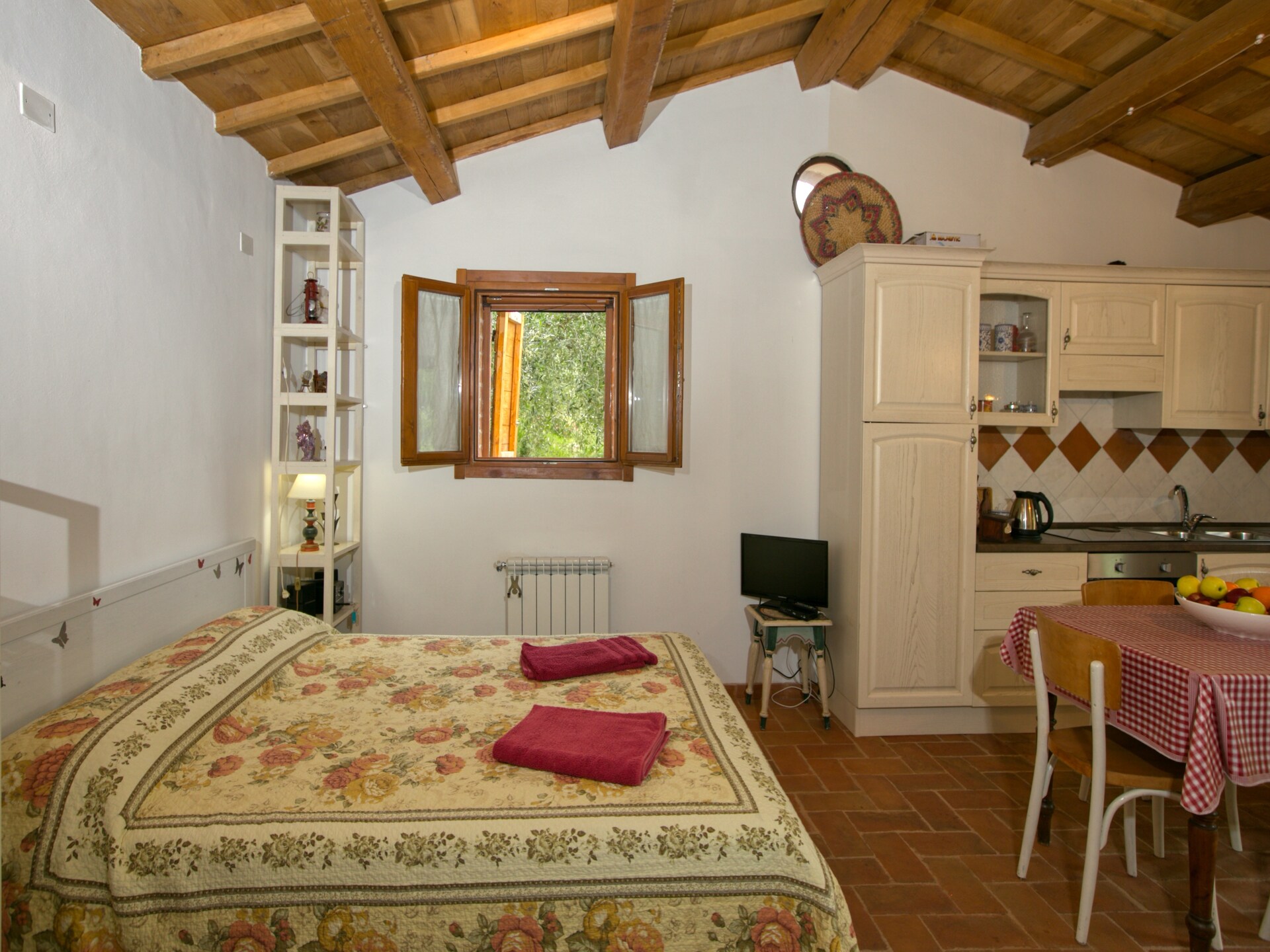 Op 1,0 km van centrum Assisi: ruim vakantiehuis Villa Giuli - foto 23