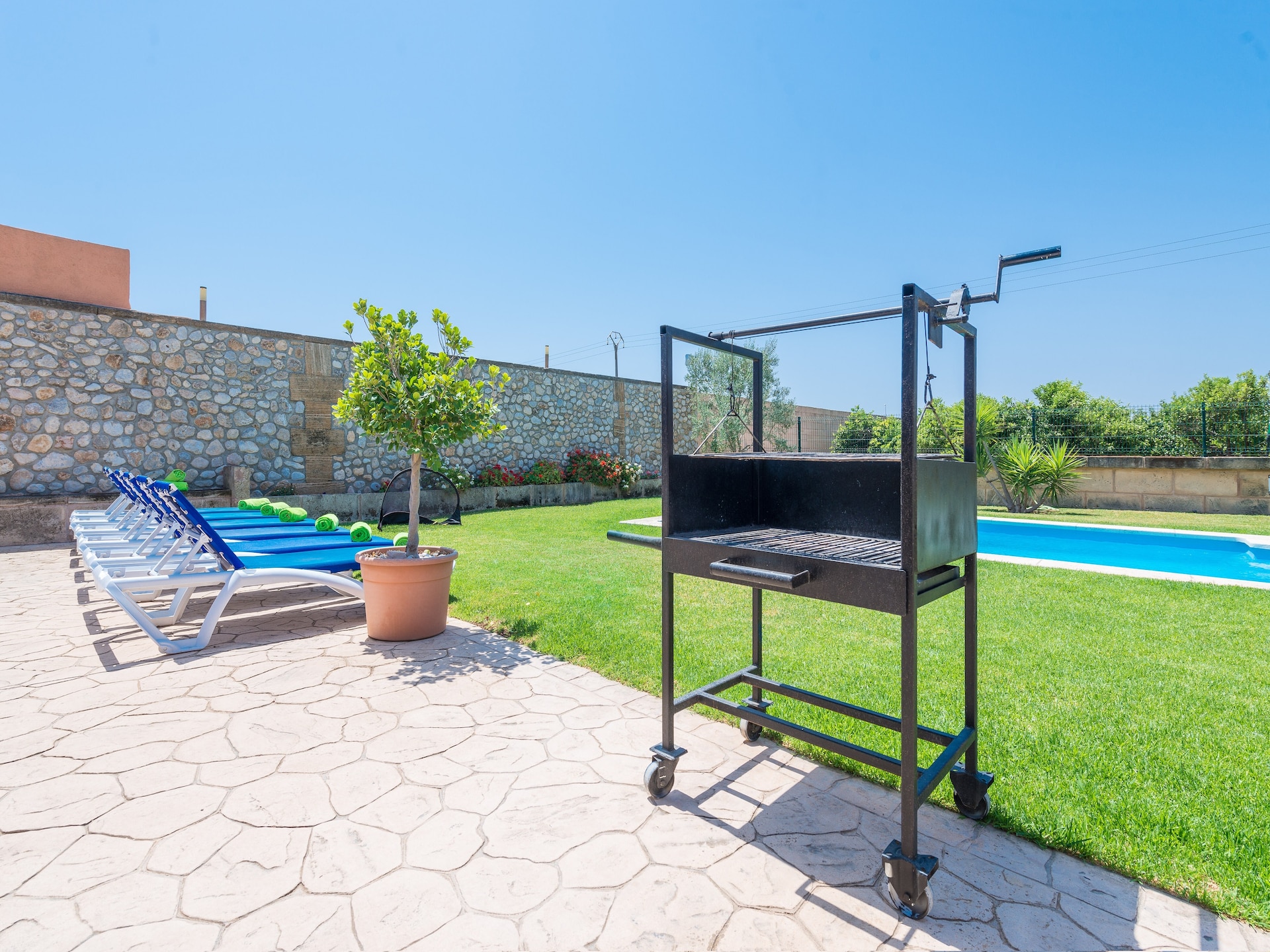 Privézwembad en rust in Villa Sestados, Sa Pobla - foto 24