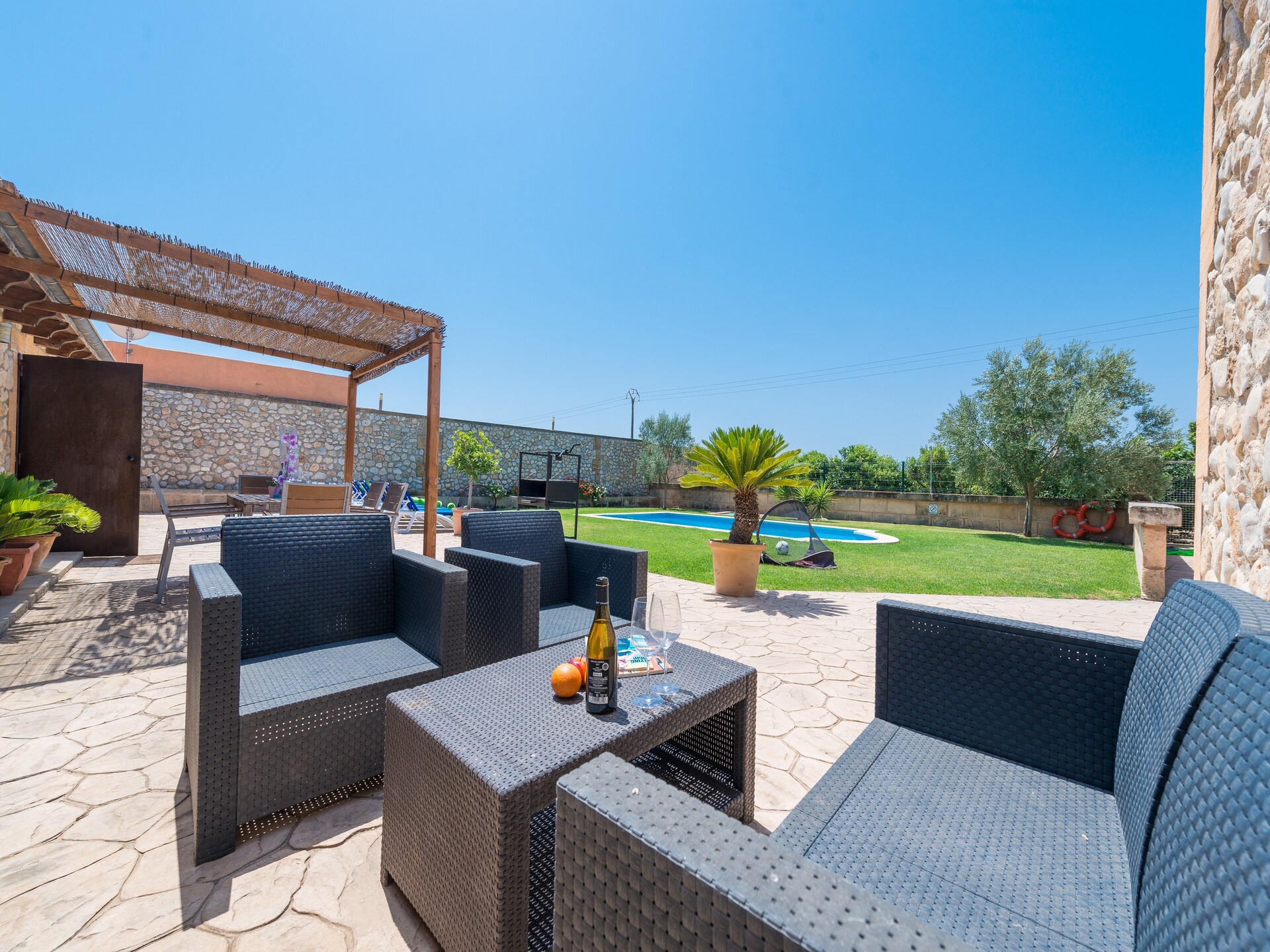 Privézwembad en rust in Villa Sestados, Sa Pobla - foto 23