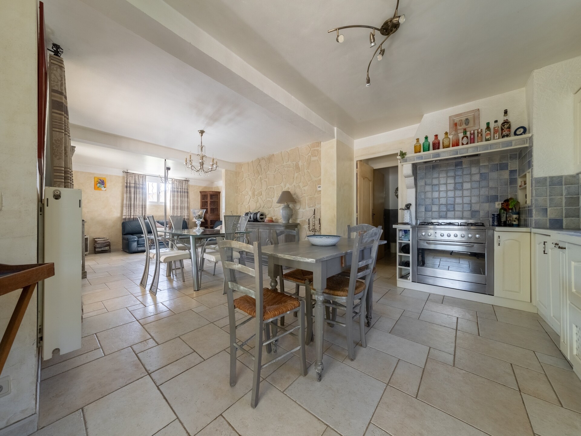 Moderne villa met groot zwembad en jeu-de-boulesbaan in Carpentras - foto 7