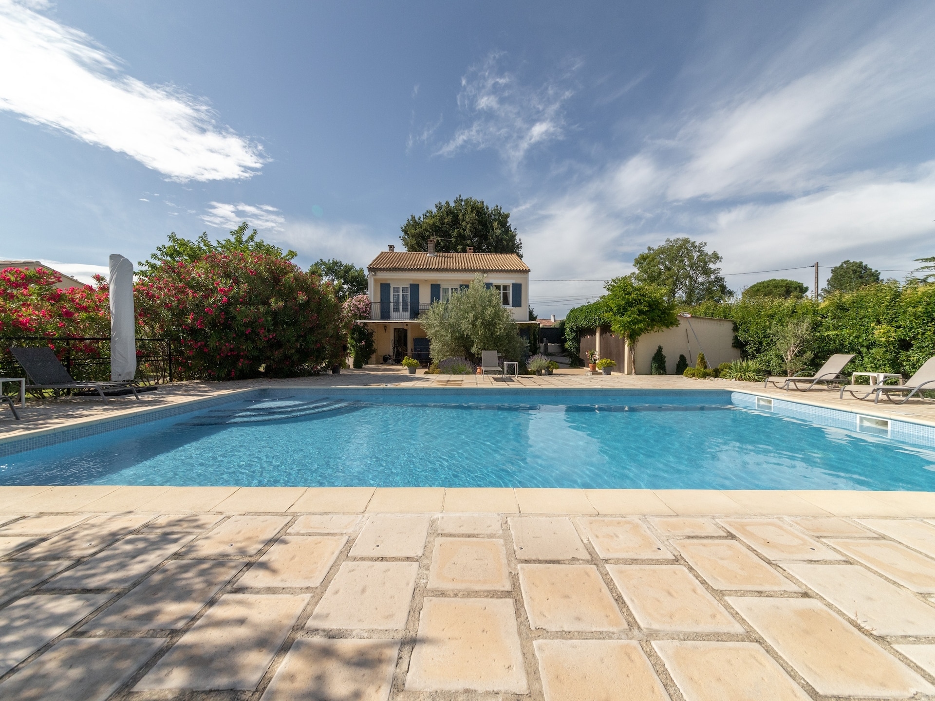 Moderne villa met groot zwembad en jeu-de-boulesbaan in Carpentras - foto 1