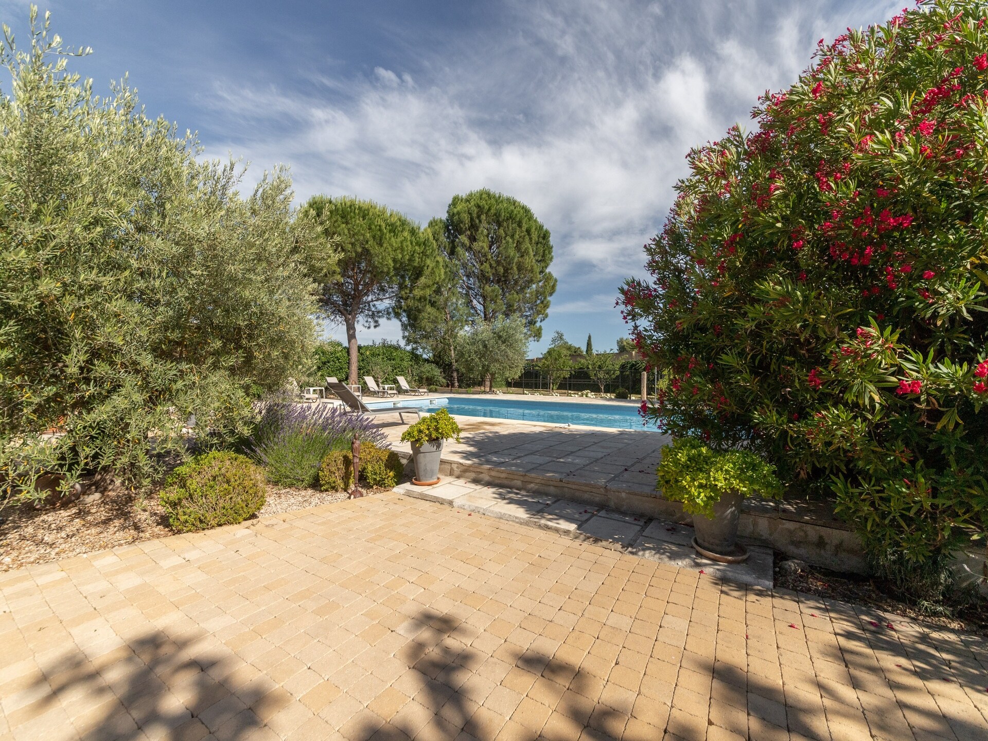 Moderne villa met groot zwembad en jeu-de-boulesbaan in Carpentras - foto 28