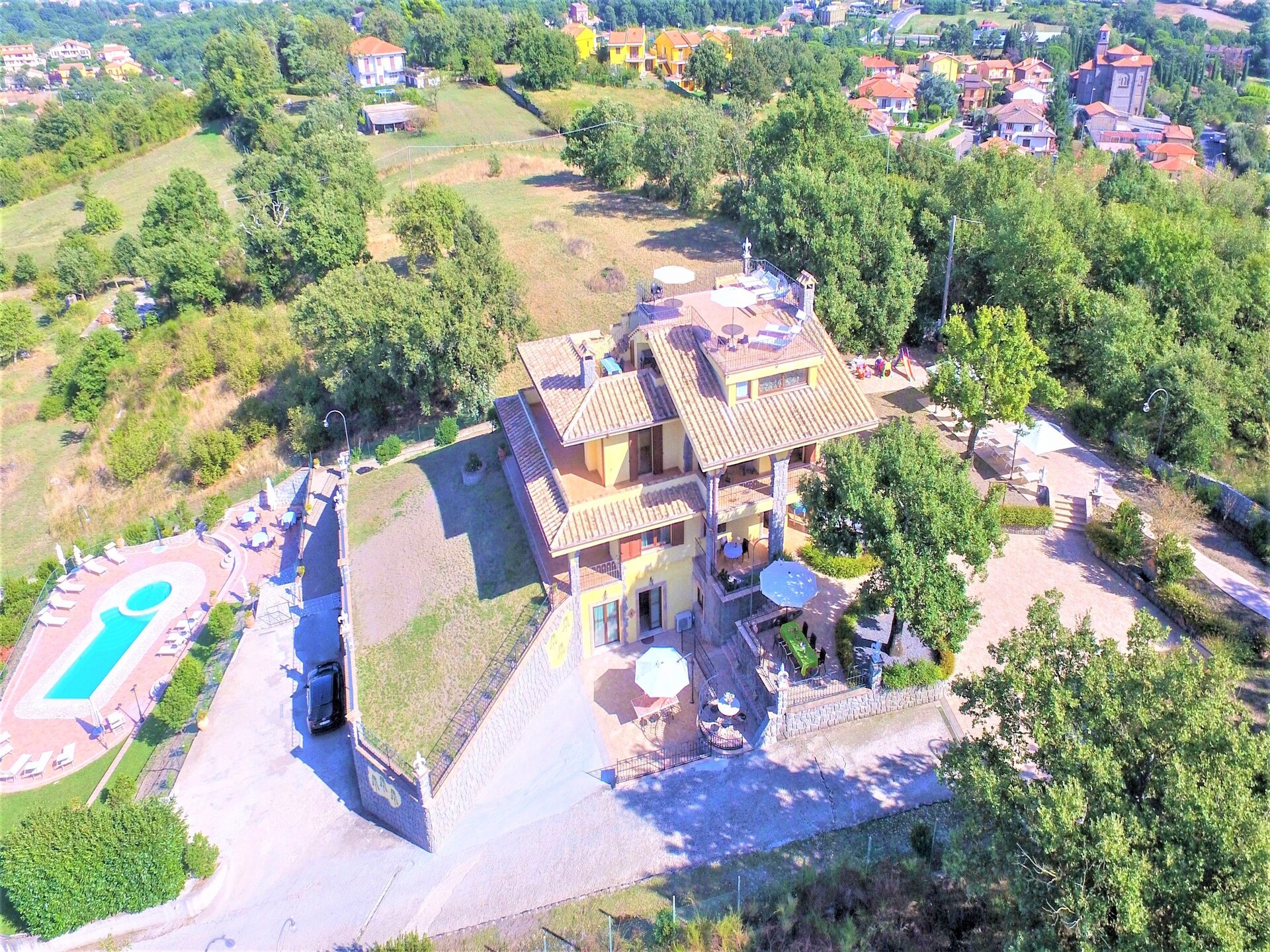 Ruime villa met privézwembad en jacuzzi voor 16 personen bij het Meer van Bolsena - foto 8